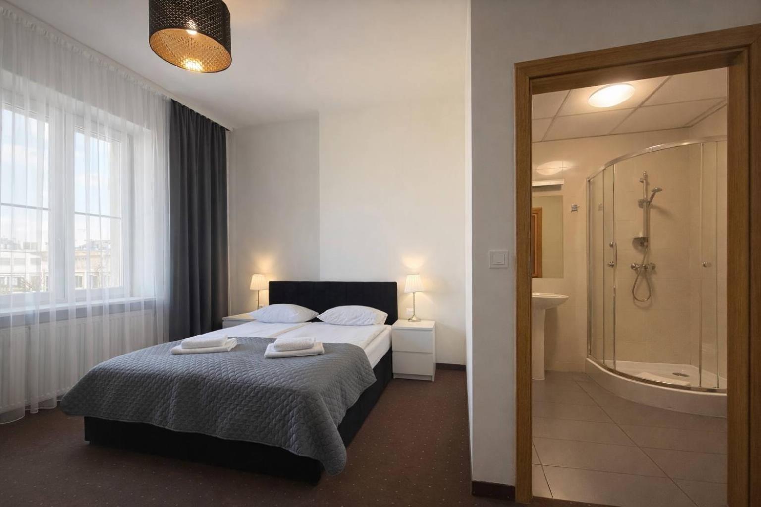 Double Room Private Bathroom