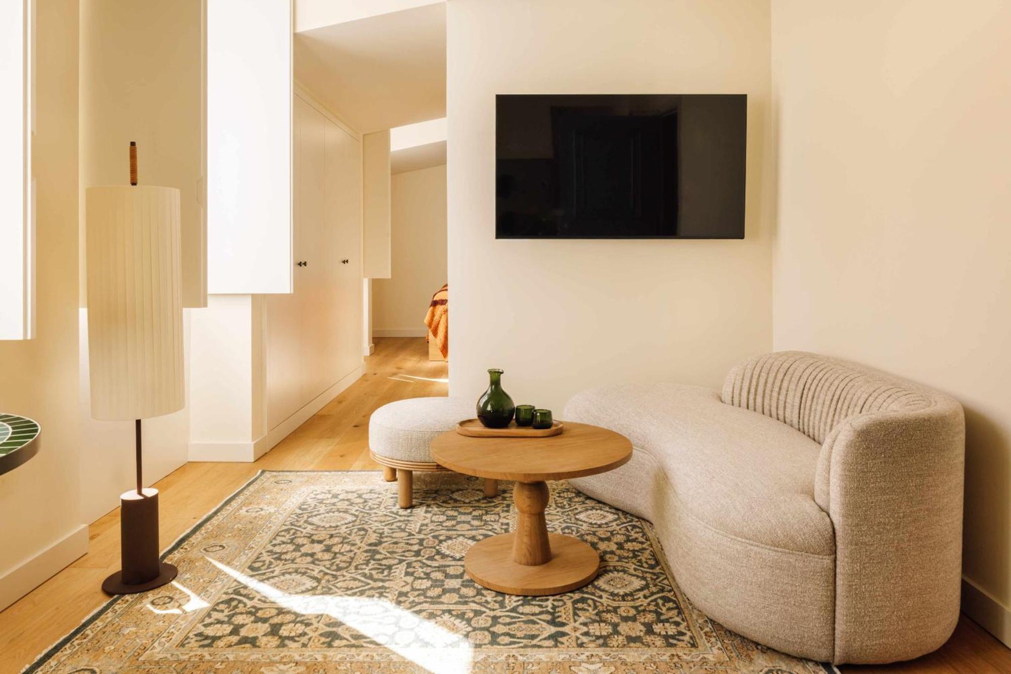 One Bedroom Apartment