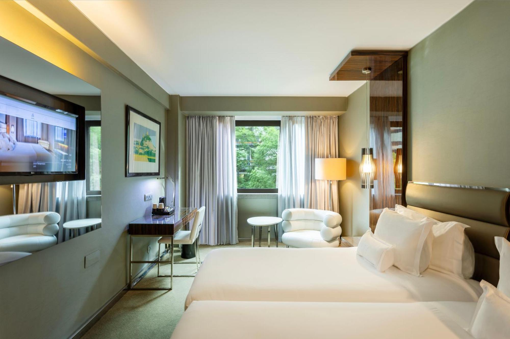 Deluxe Premier Twin Room