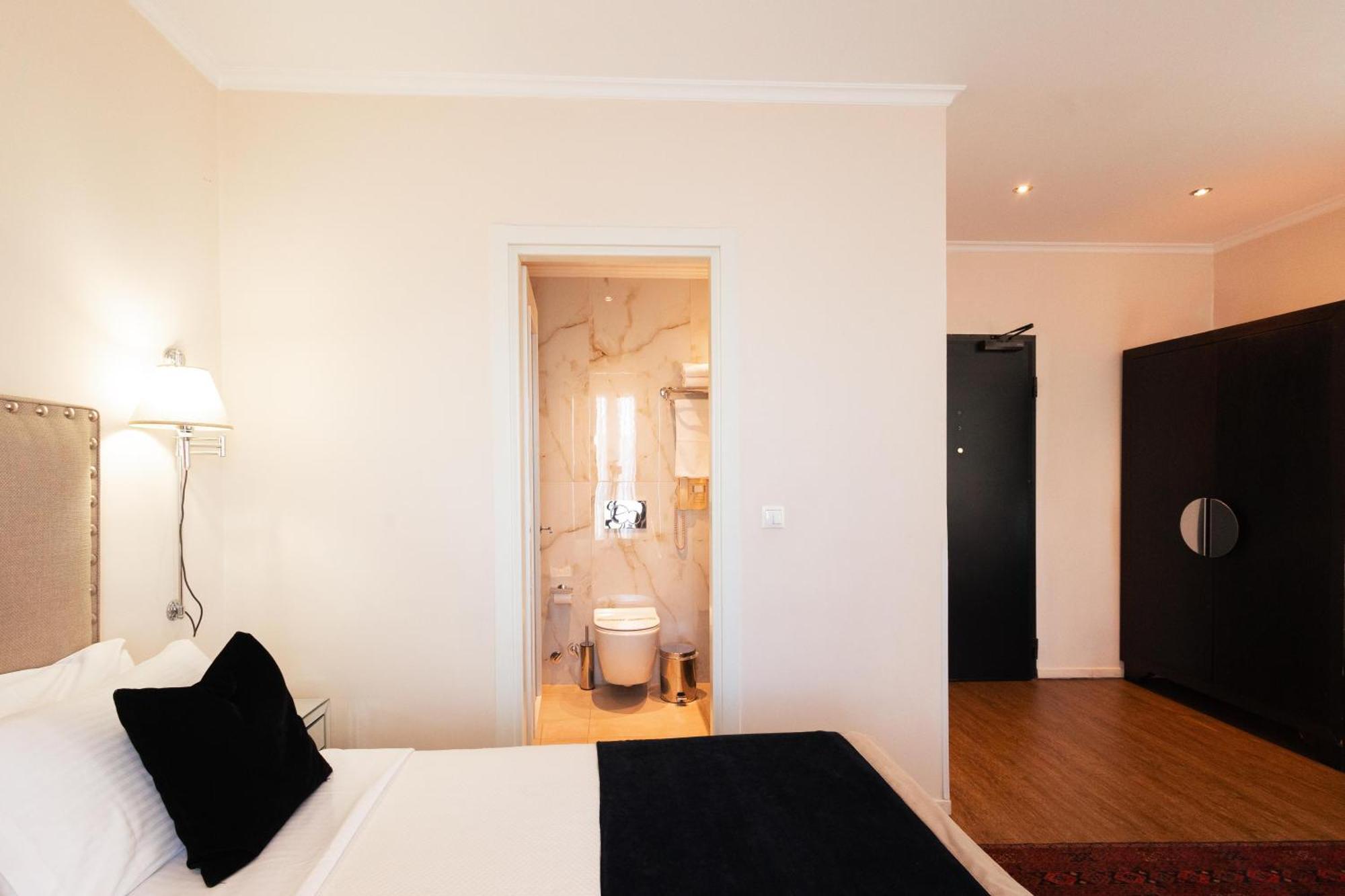 Camera King Executive con Balcone - Non Fumatori