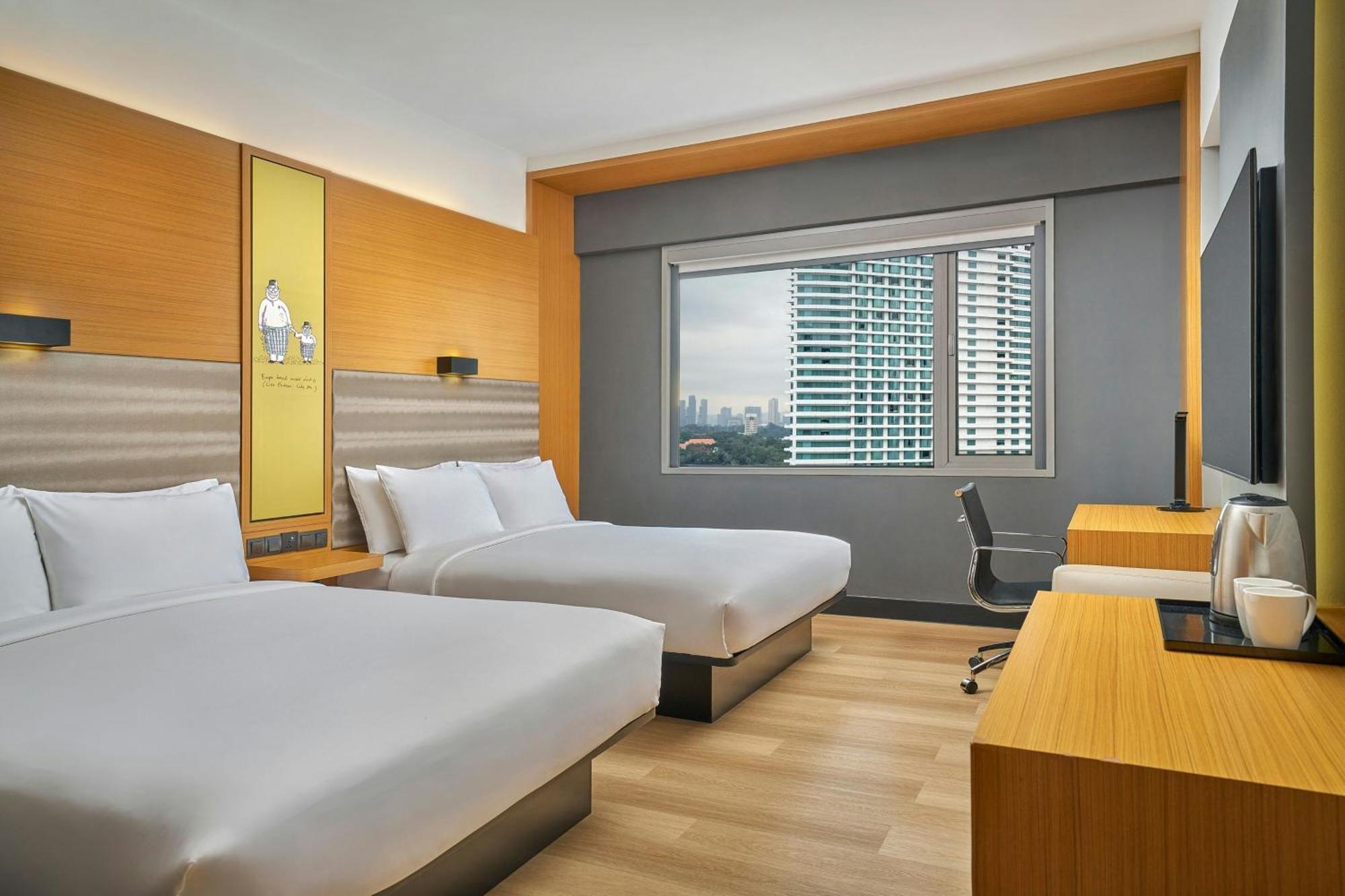 2 Queen Beds Room