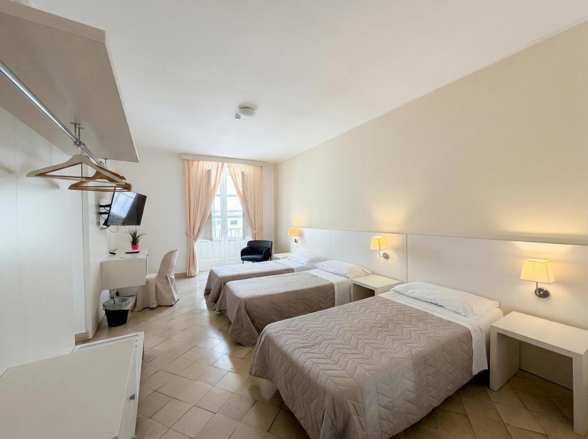 Triple Room Sea View