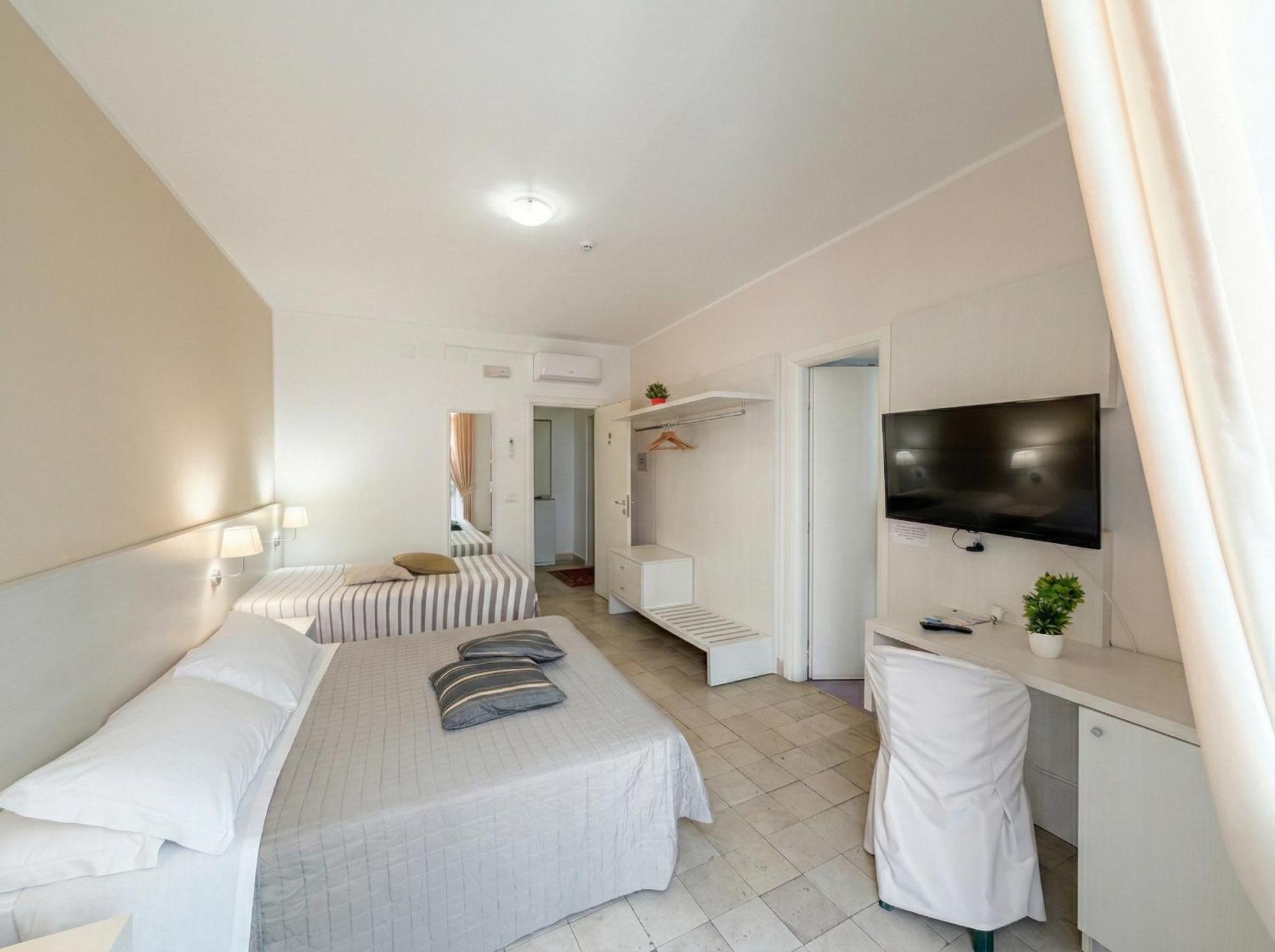 Triple Room Sea View