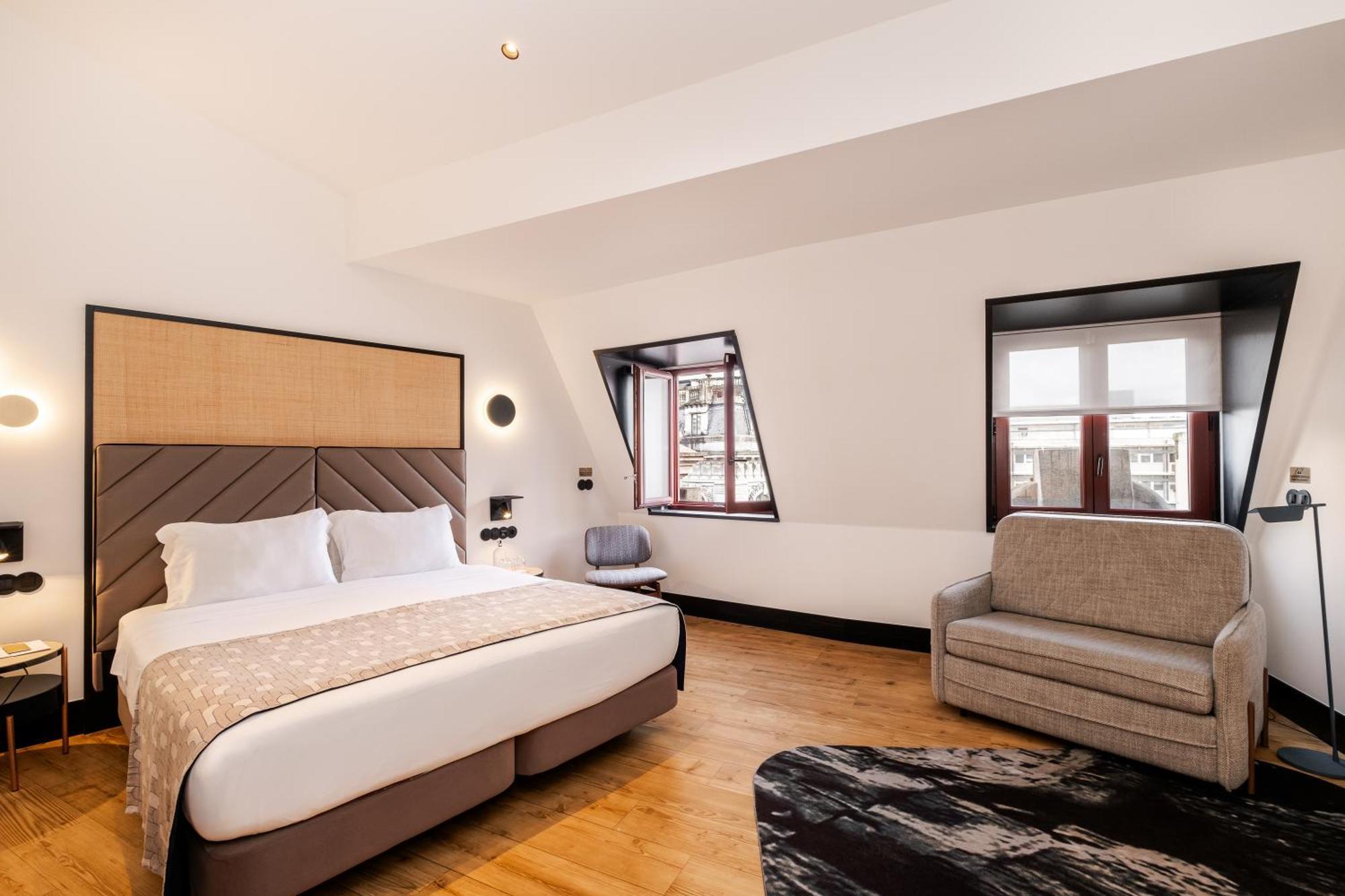 Twin Room Aliados View