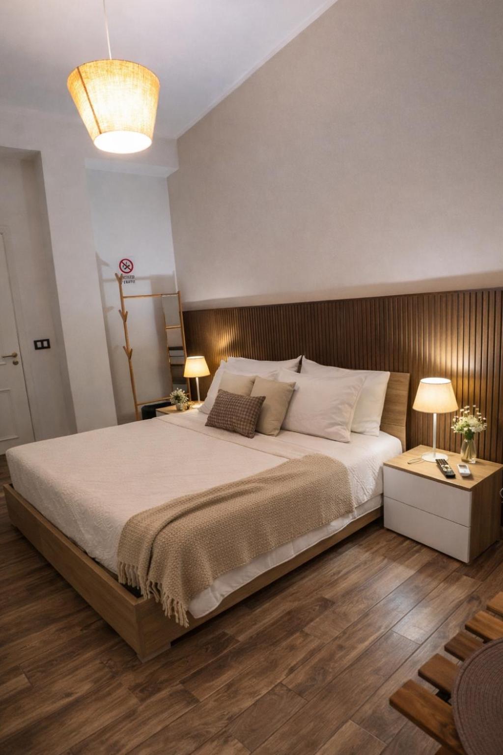 Double Room Private Bathroom