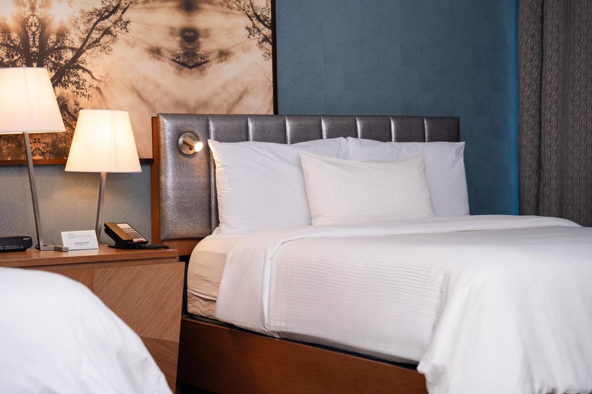 Premium Queen Room Two Queen Beds Additional Living Area Ravine View
