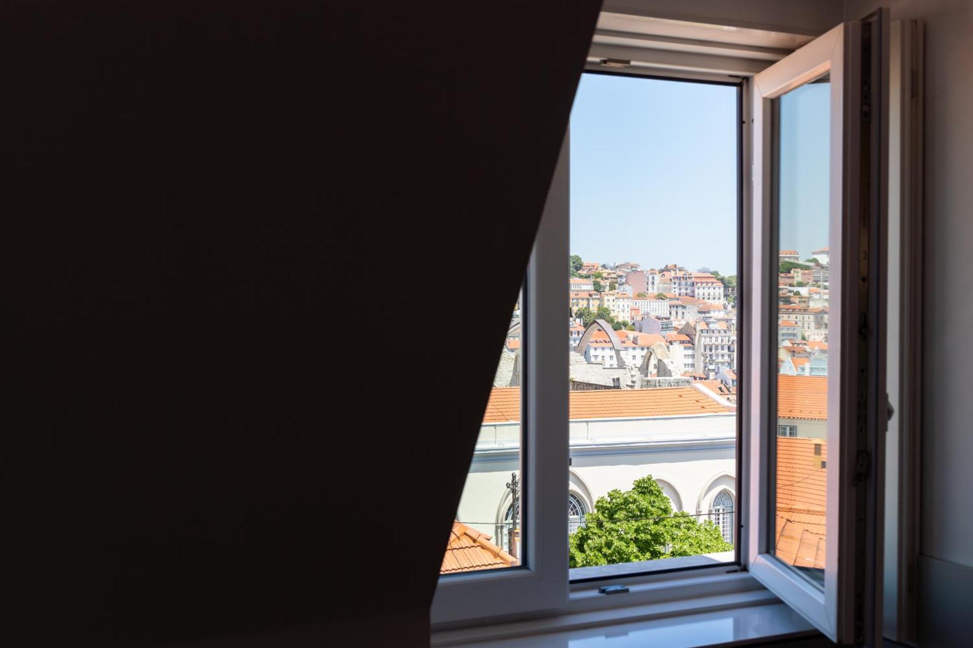 Double or Twin Deluxe Room River or Castle View