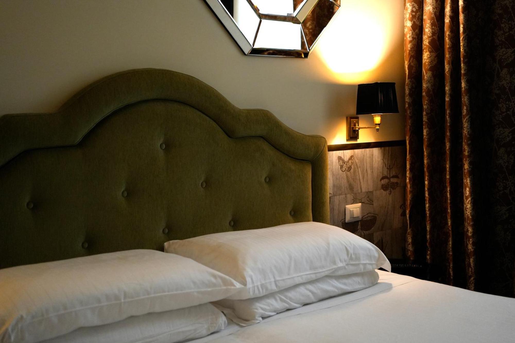 Standard Double Room,1758485826:JPEG