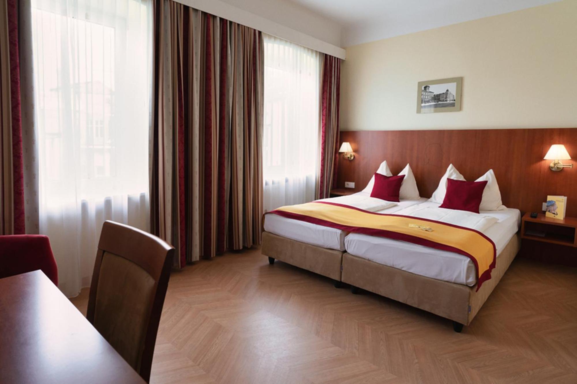 Classic Single Room