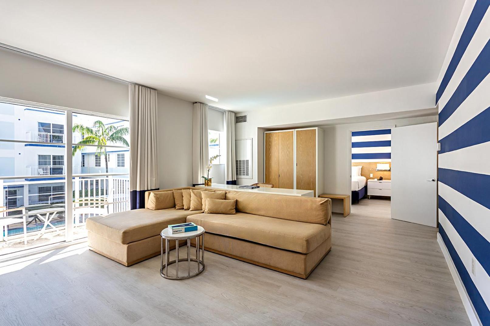 Suite con 1 Camera da Letto e Vista Piscina (2 Adulti + 1 Bambino)