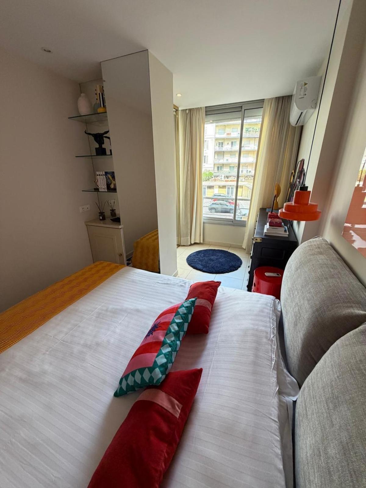 Appartamento con 2 Camere da Letto e Vista Mare