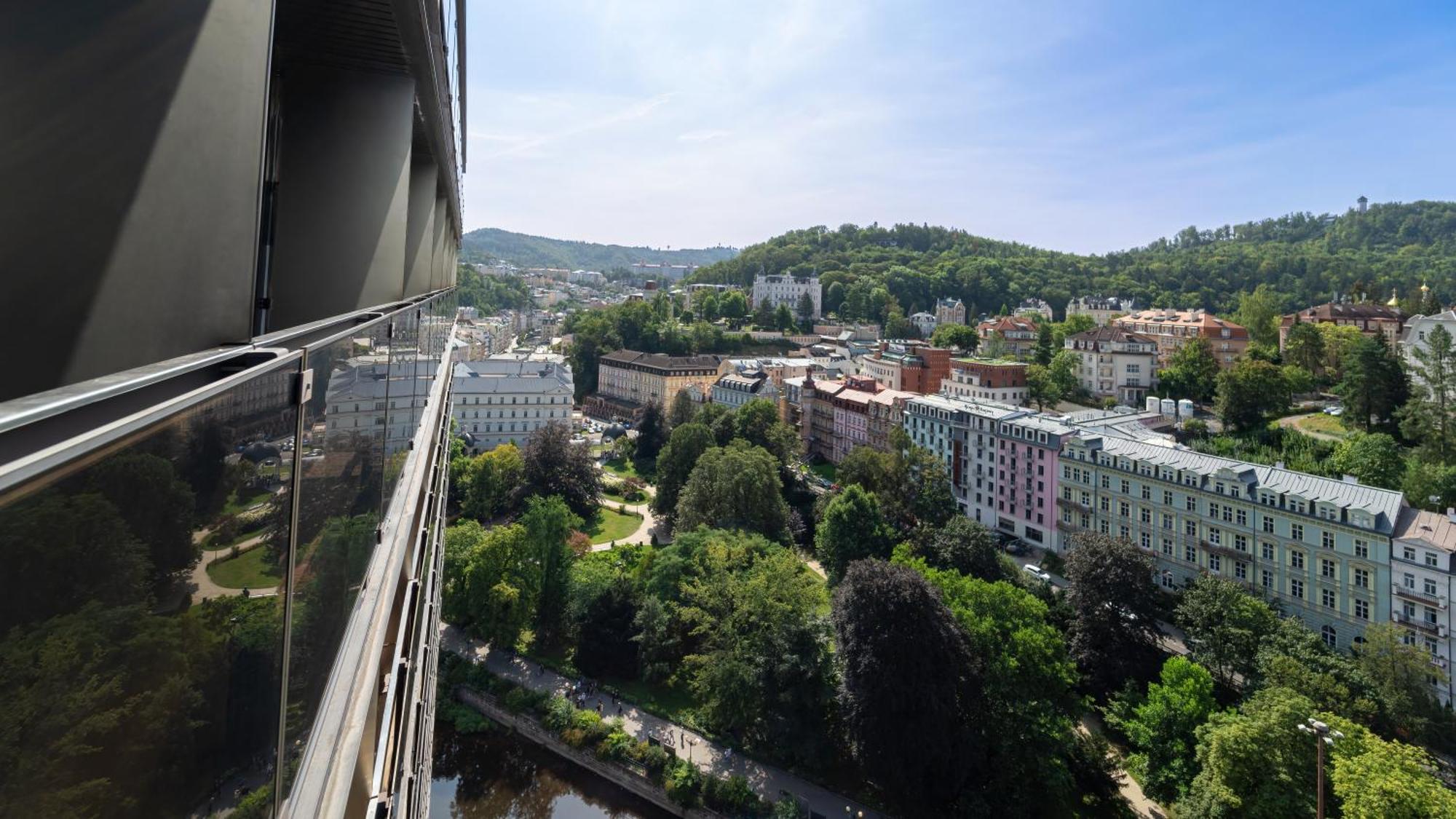 Superior Double Room City View