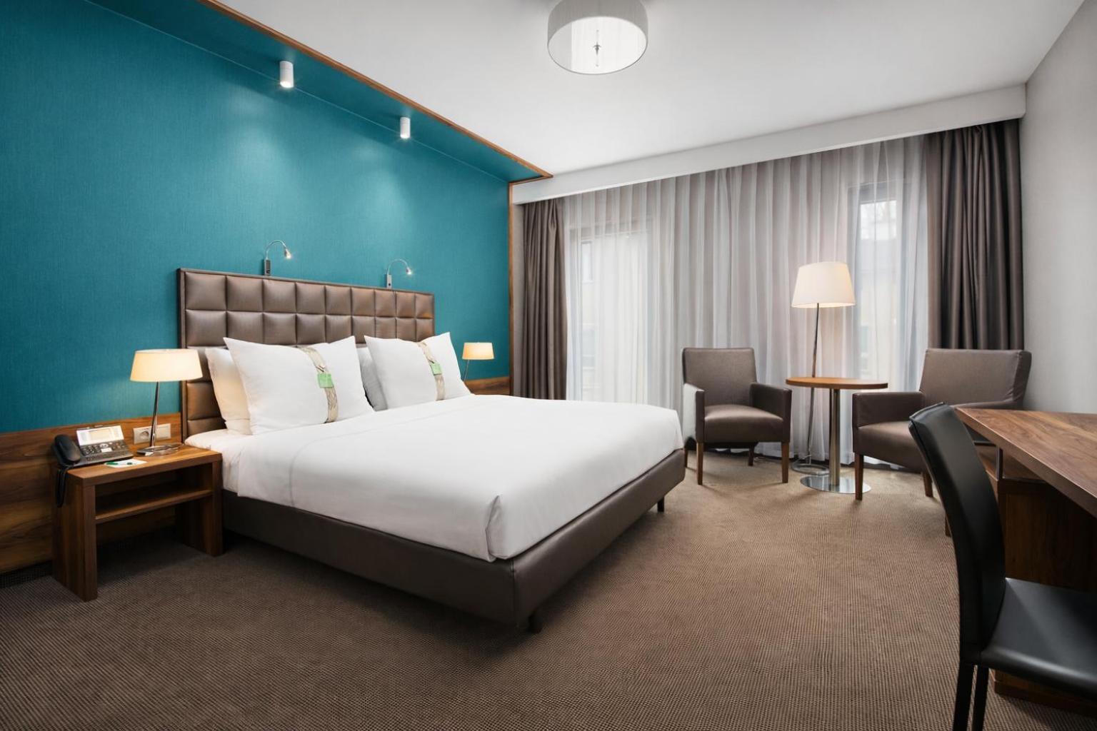 Standard King Room