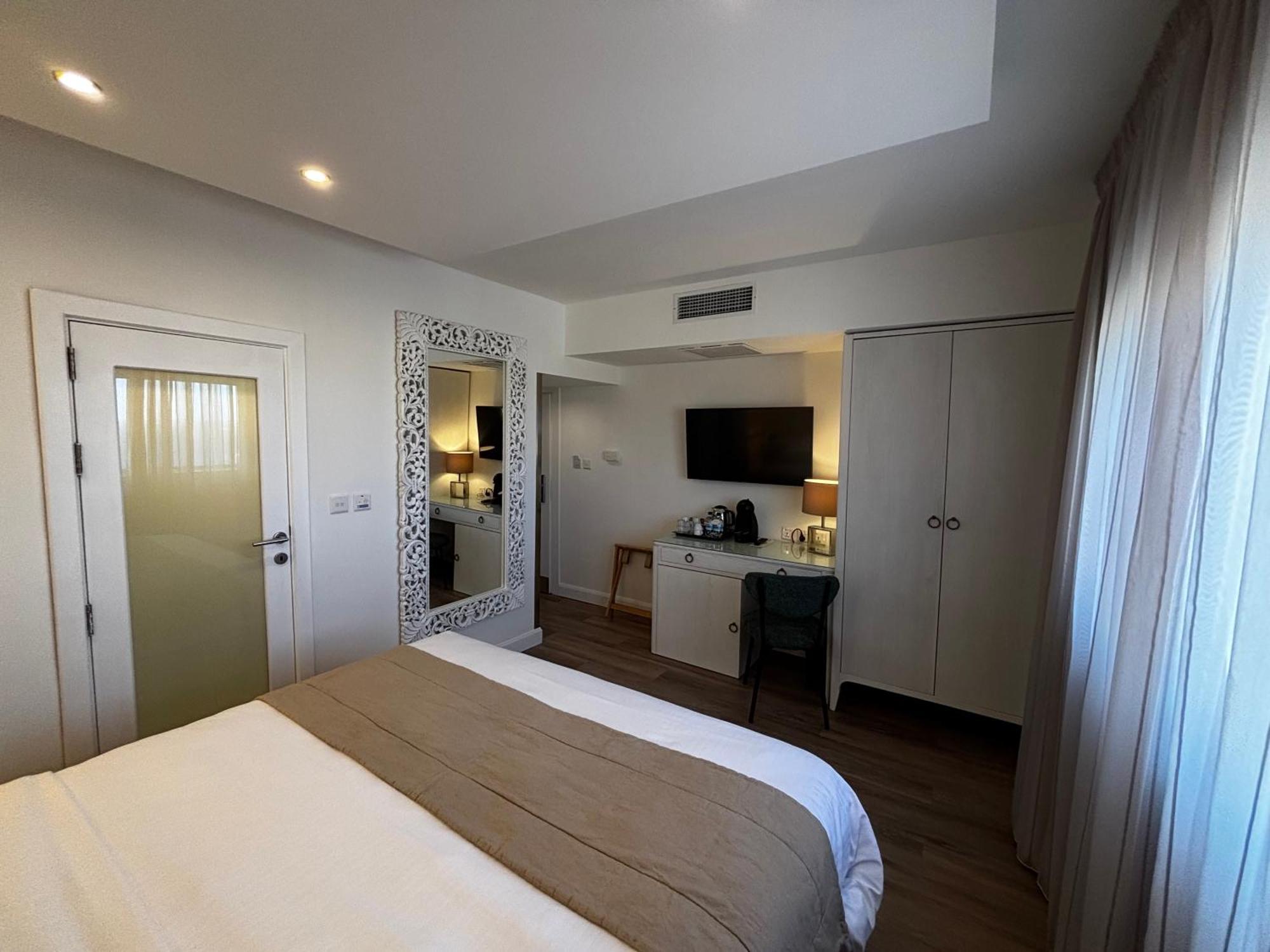 Superior Double or Twin Room Sea View