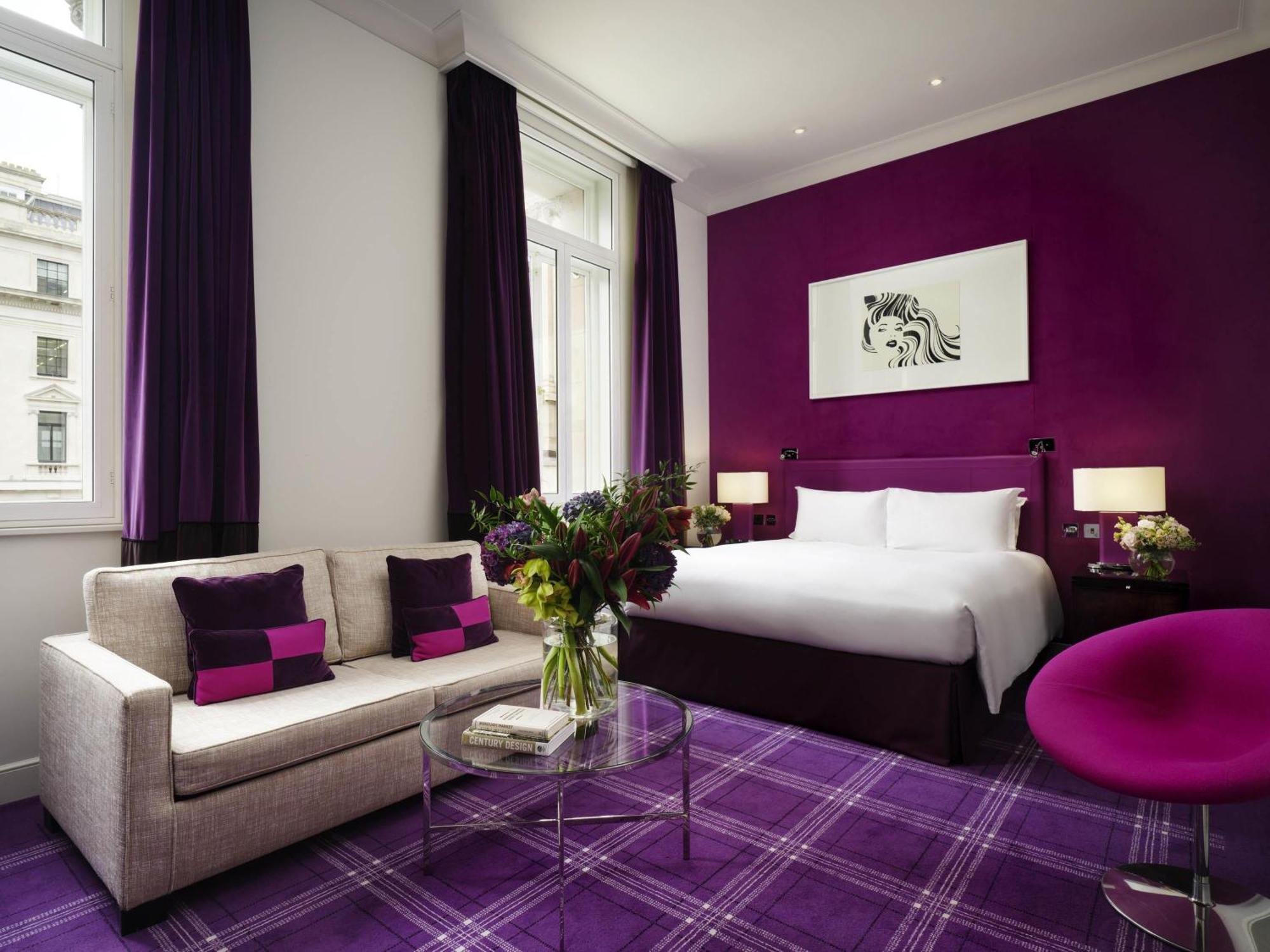 Studio King Suite Lounge Space Waterloo Place View