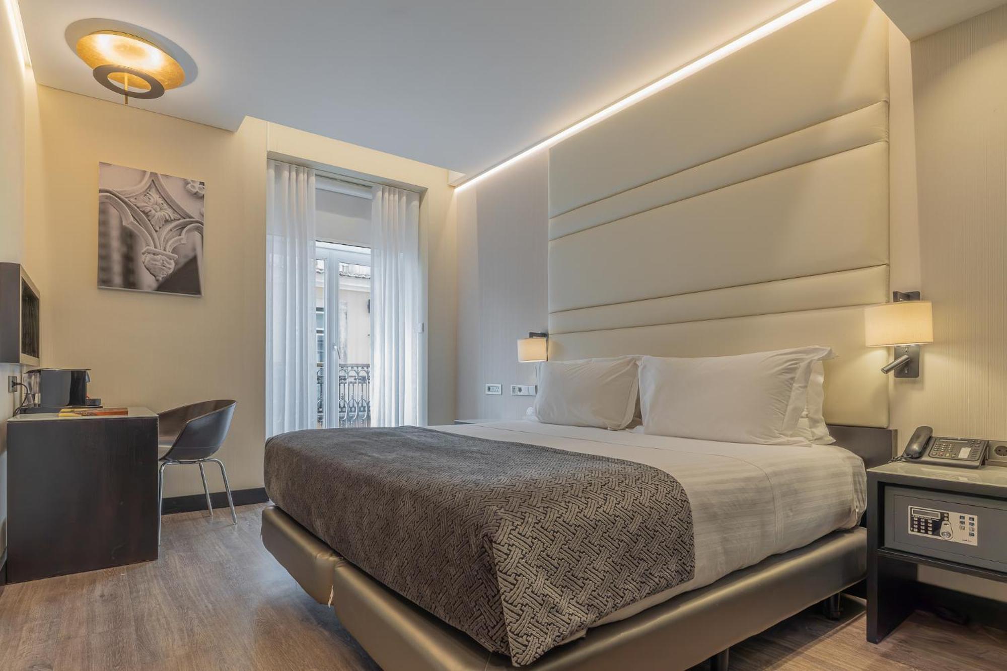 Comfort Double Room Street View