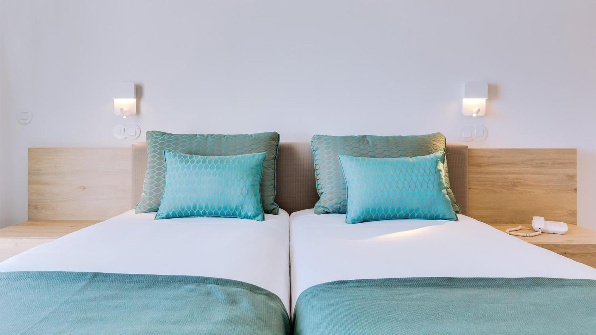 Double or Twin Room Balcony Sea View