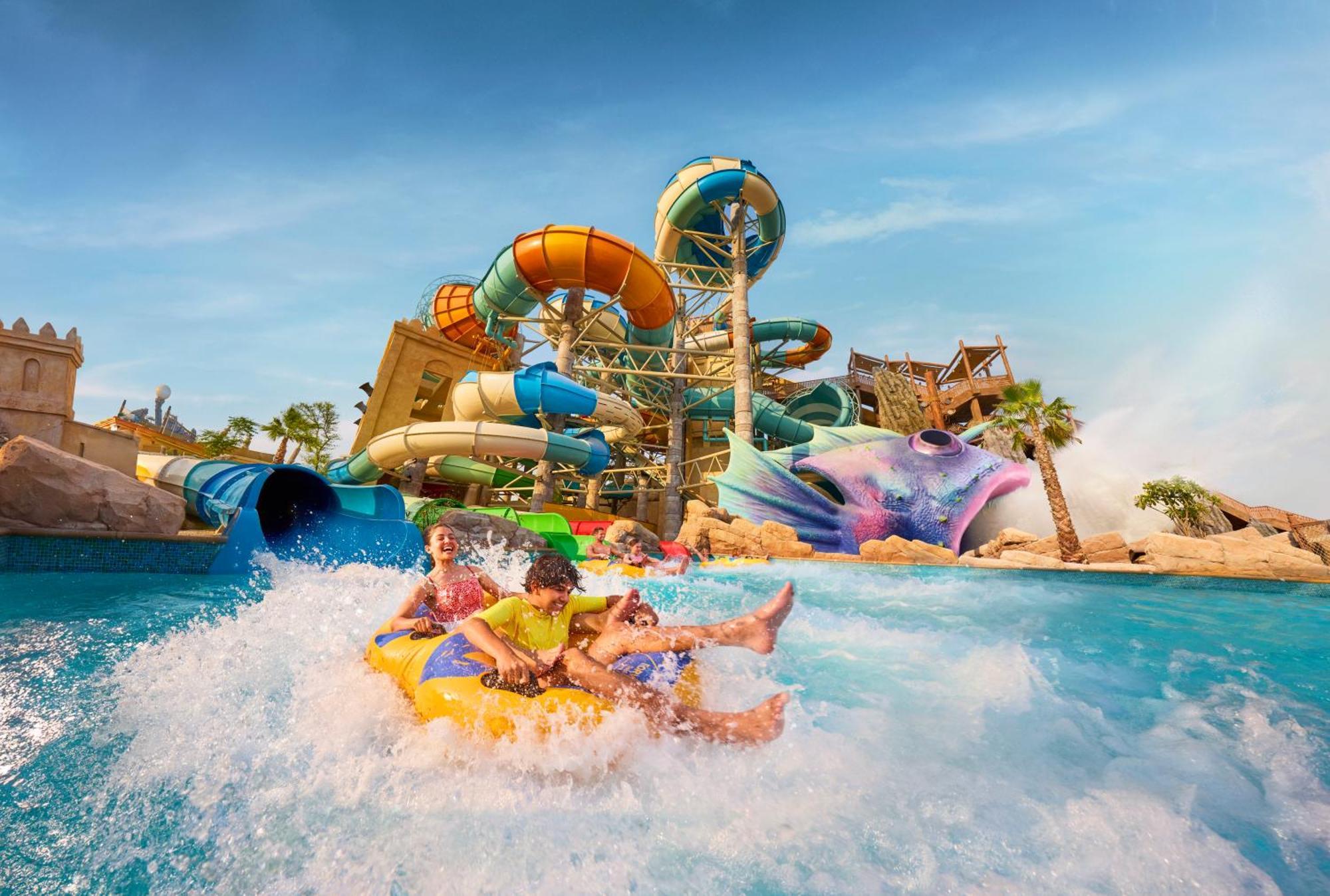 Deluxe King Room Plaza View Theme Park Access or Accessible