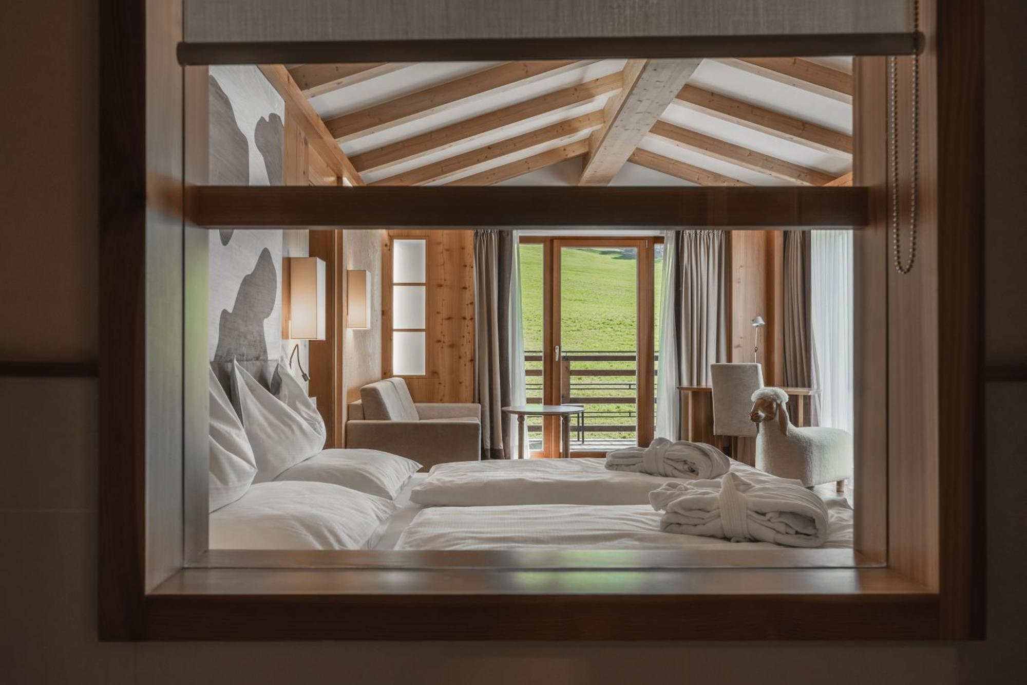 Suite con 2 Camere da Letto e Balcone - Vista Montagna
