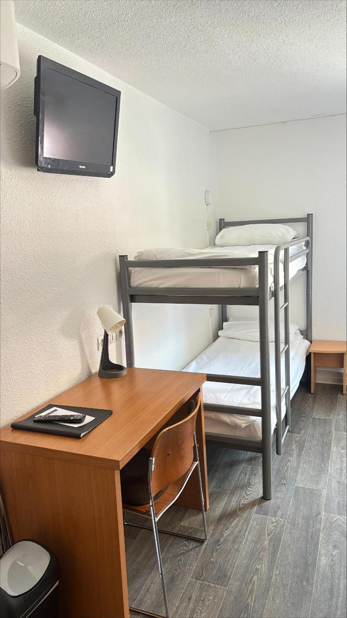 Quadruple room 1 Double Bed 2 Bunk Beds
