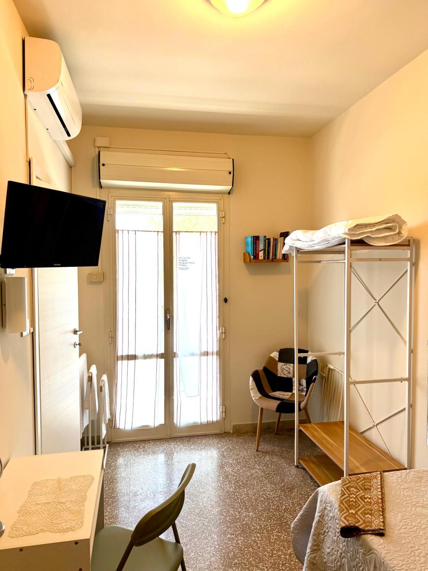 Single Room Bathroom