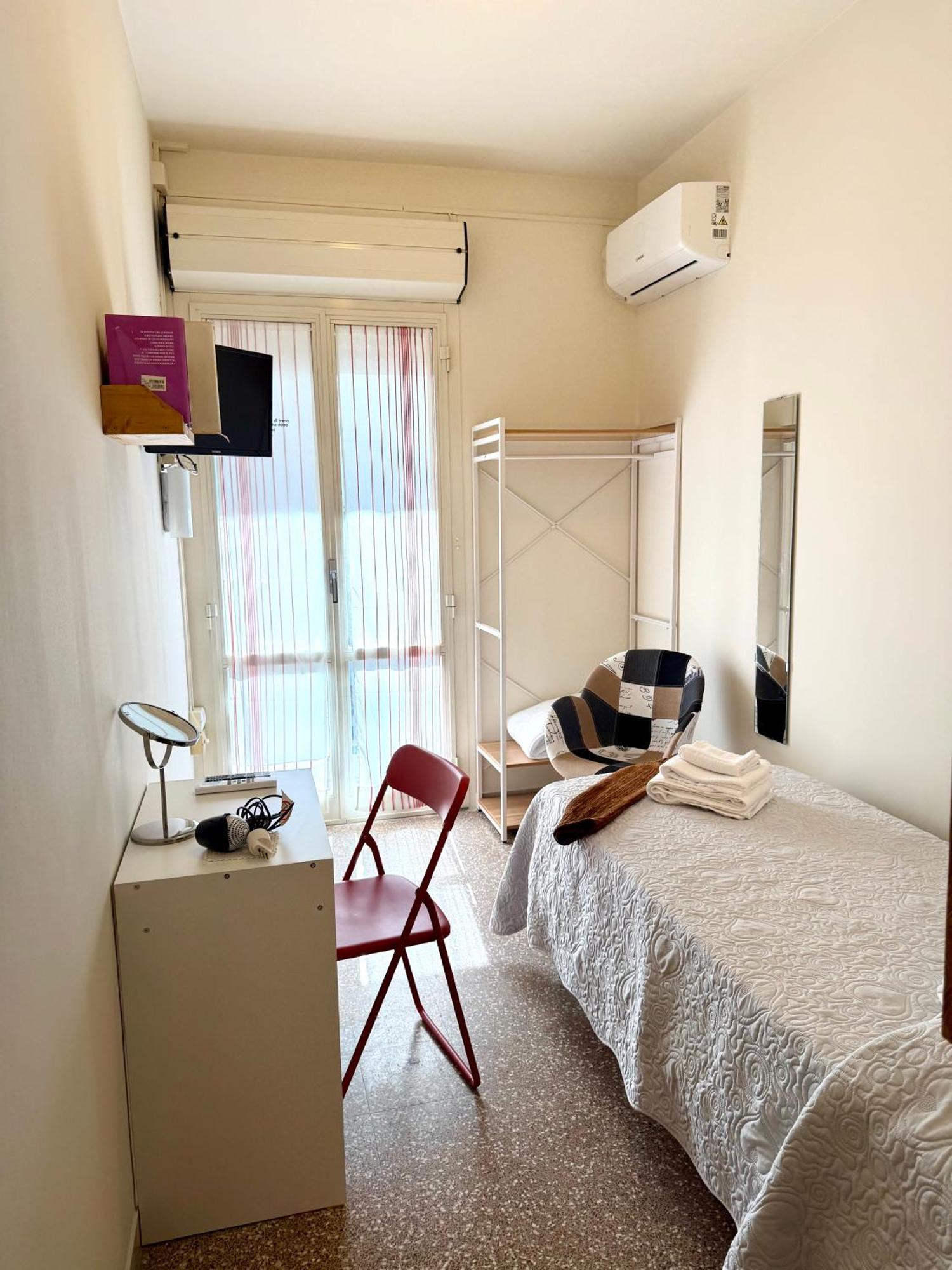 Single Room Bathroom