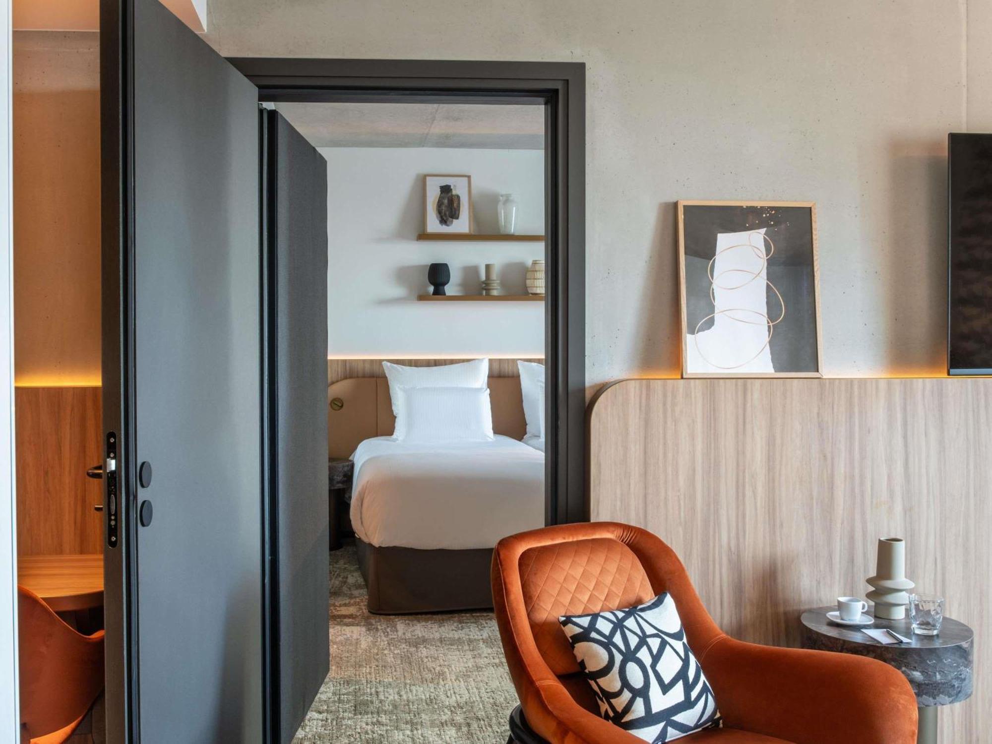 Superior King Room