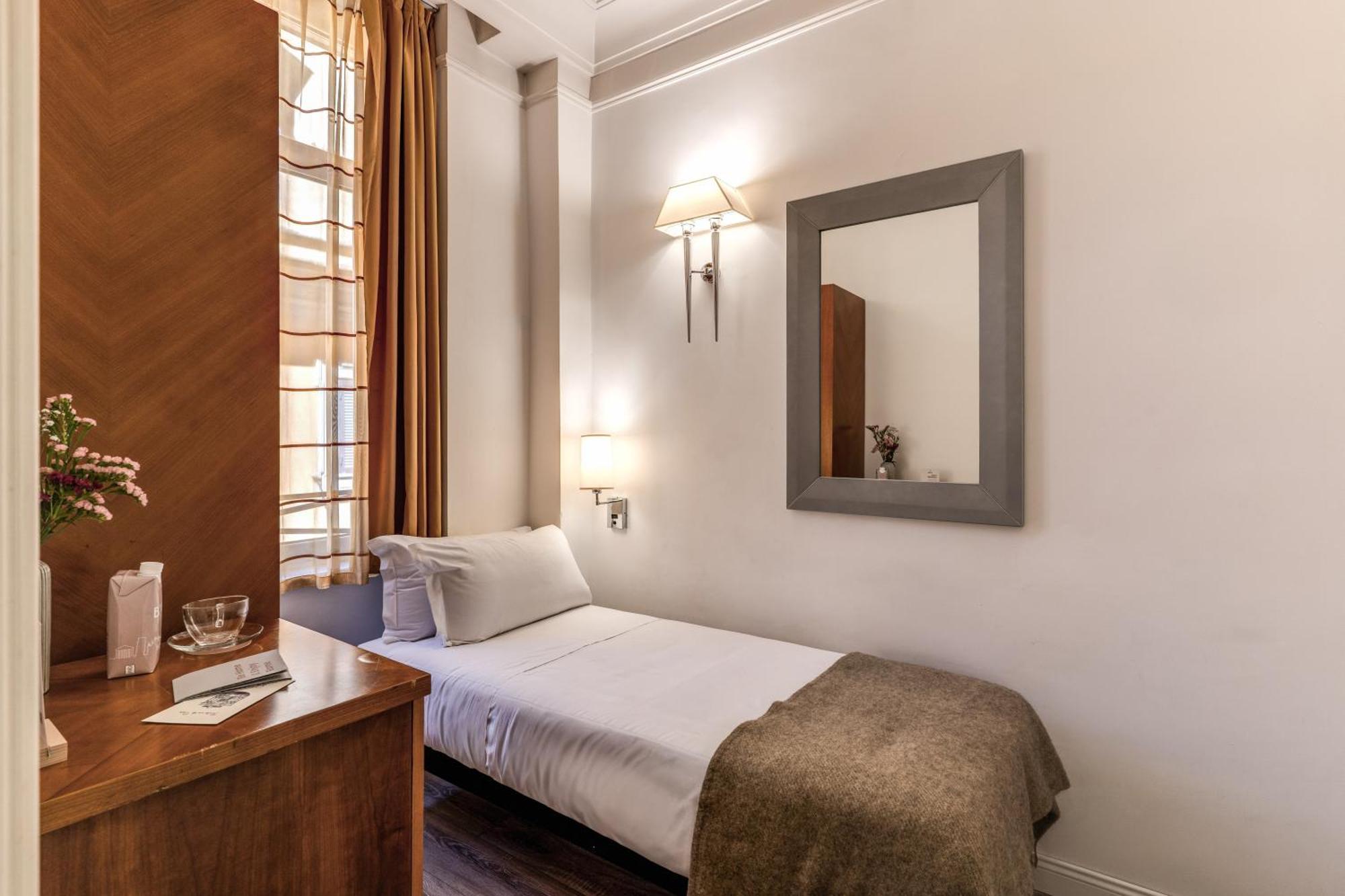 Budget Single Room in Dependance