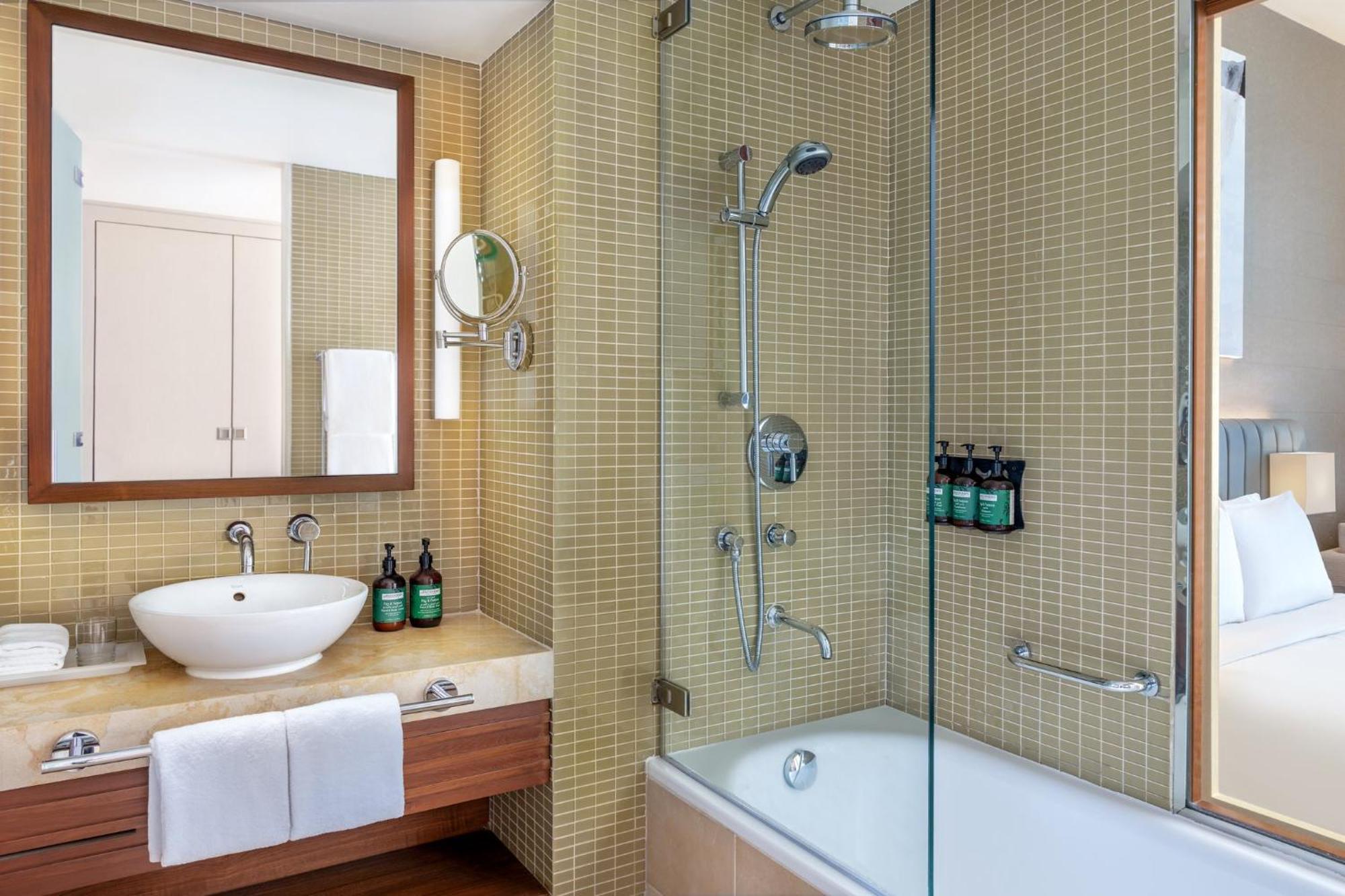 Two-Bedroom Suite Pool View Balcony Theme Park Access