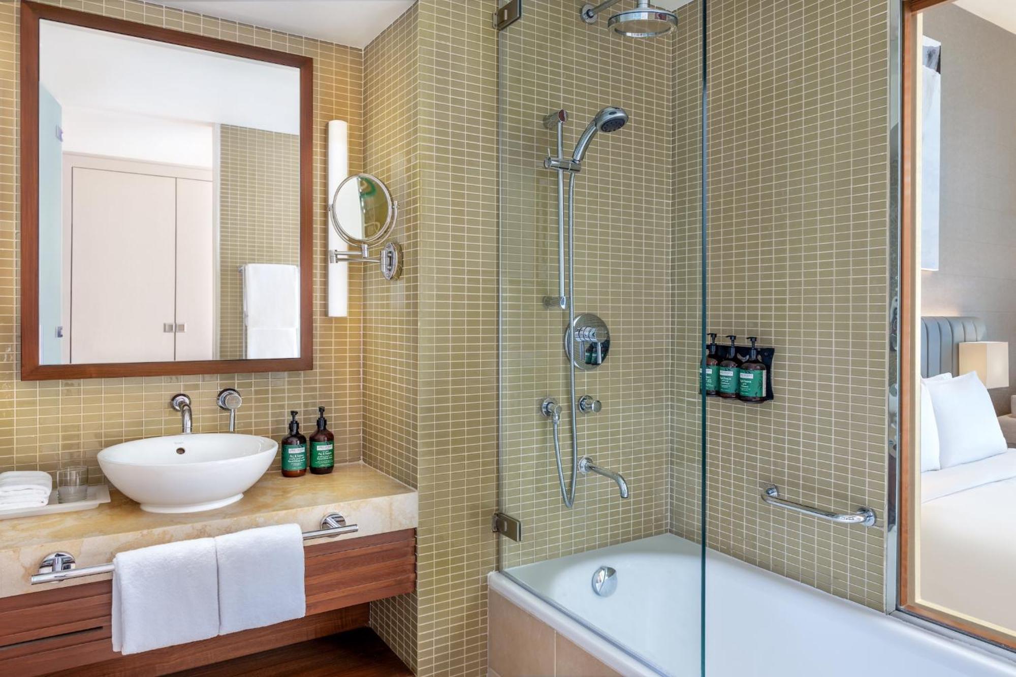 Two-Bedroom Suite Pool View Balcony Theme Park Access