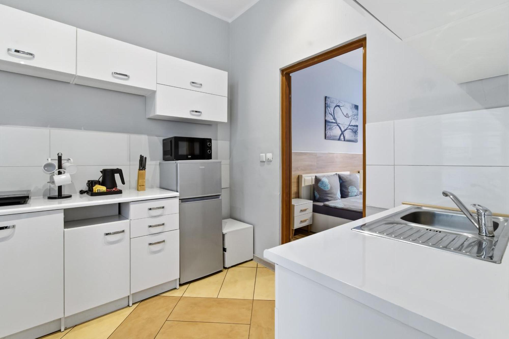 Family Room Private Bathroom