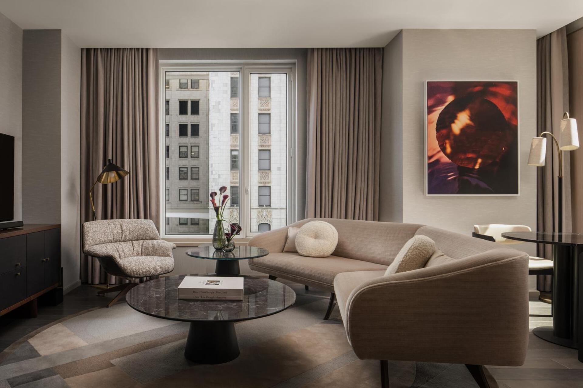 Gotham Suite