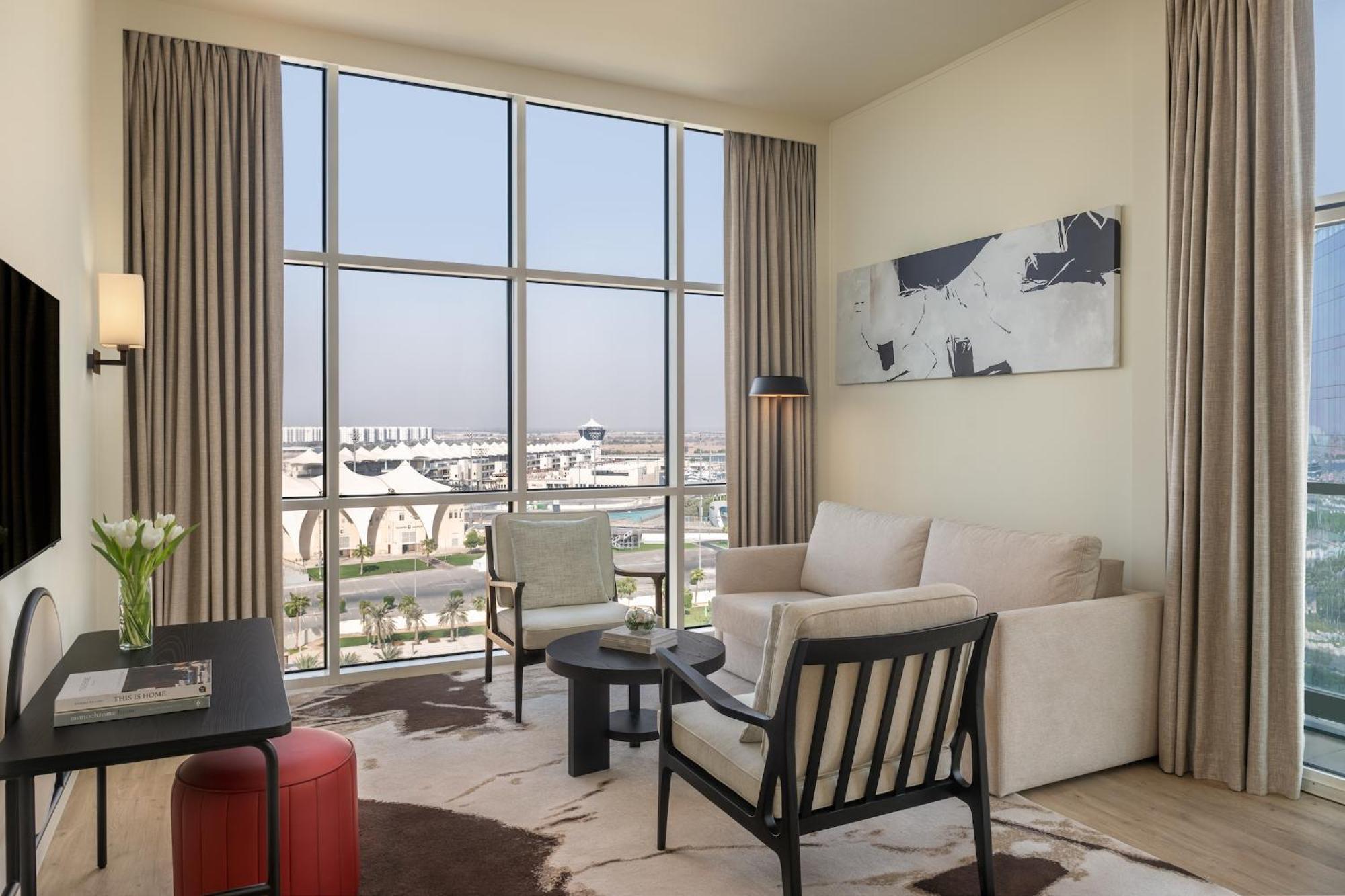 One-Bedroom Suite Pool View Balcony Theme Park Access
