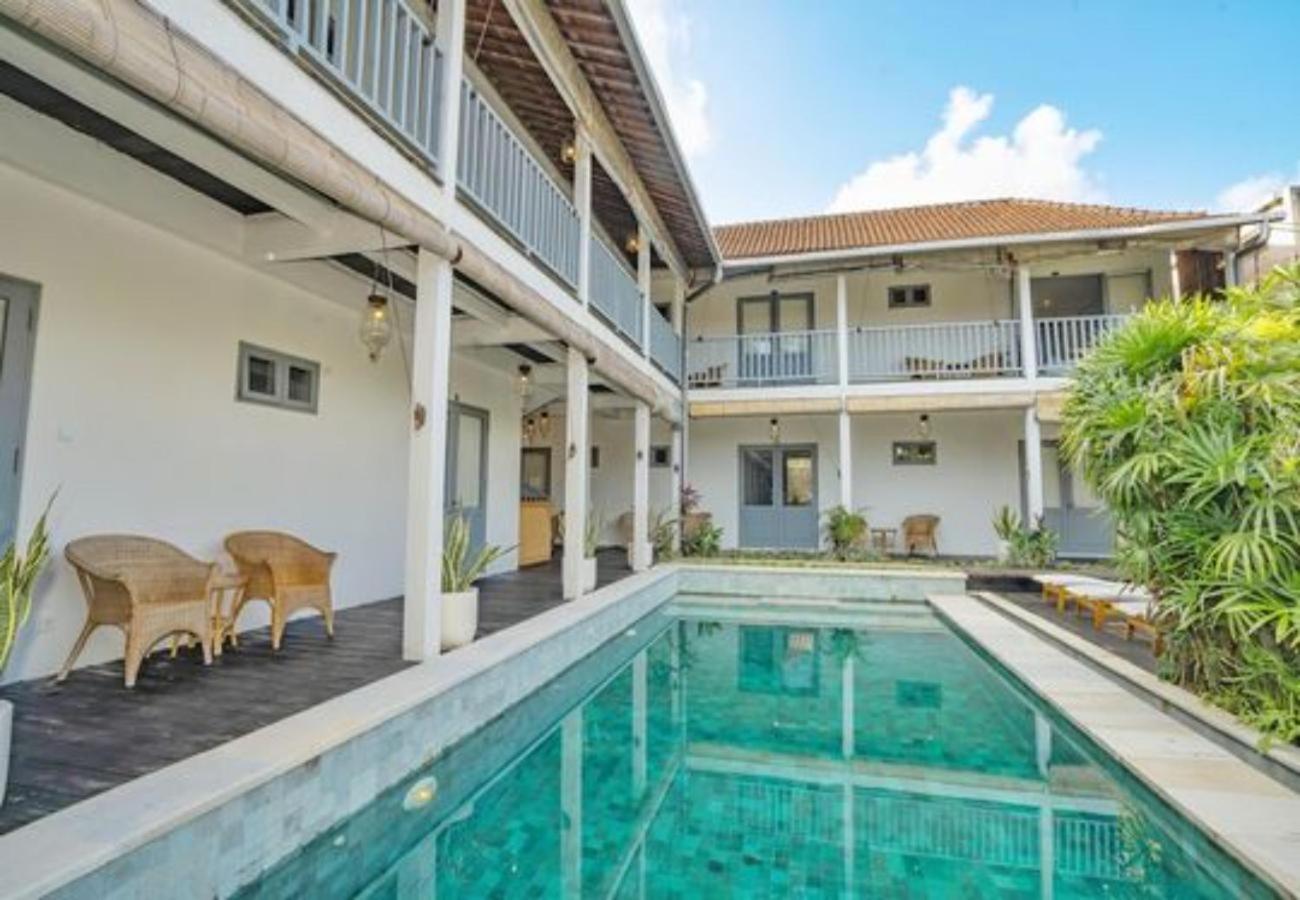 Double Room Pool View