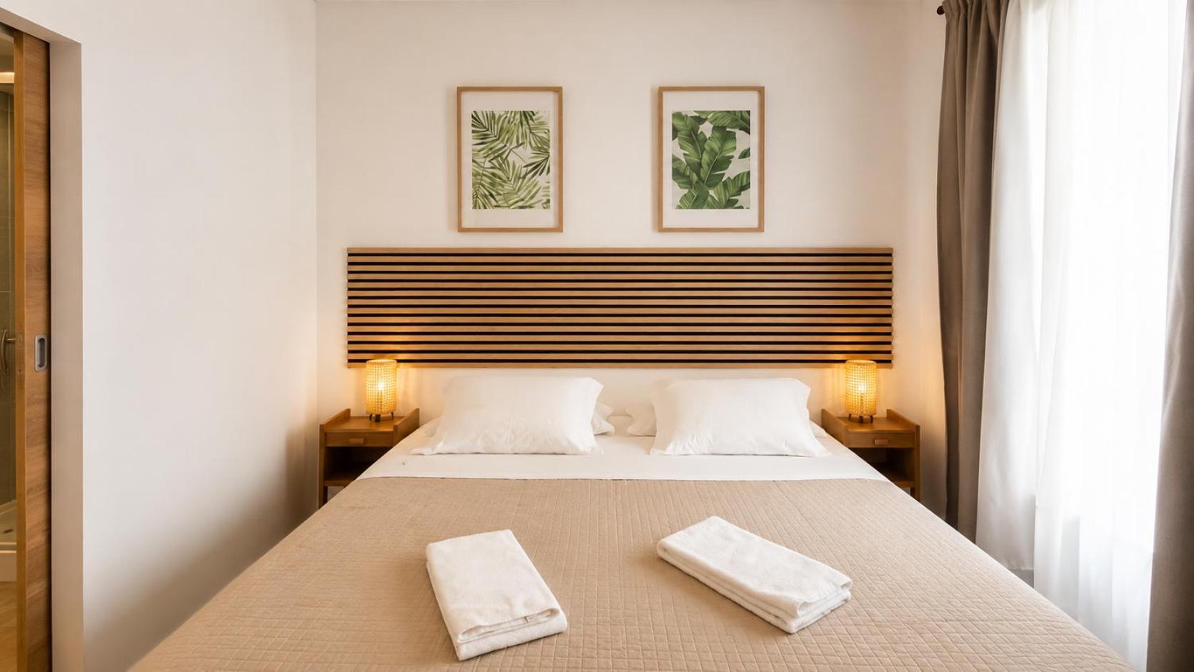 Double or Twin Room Private Bathroom
