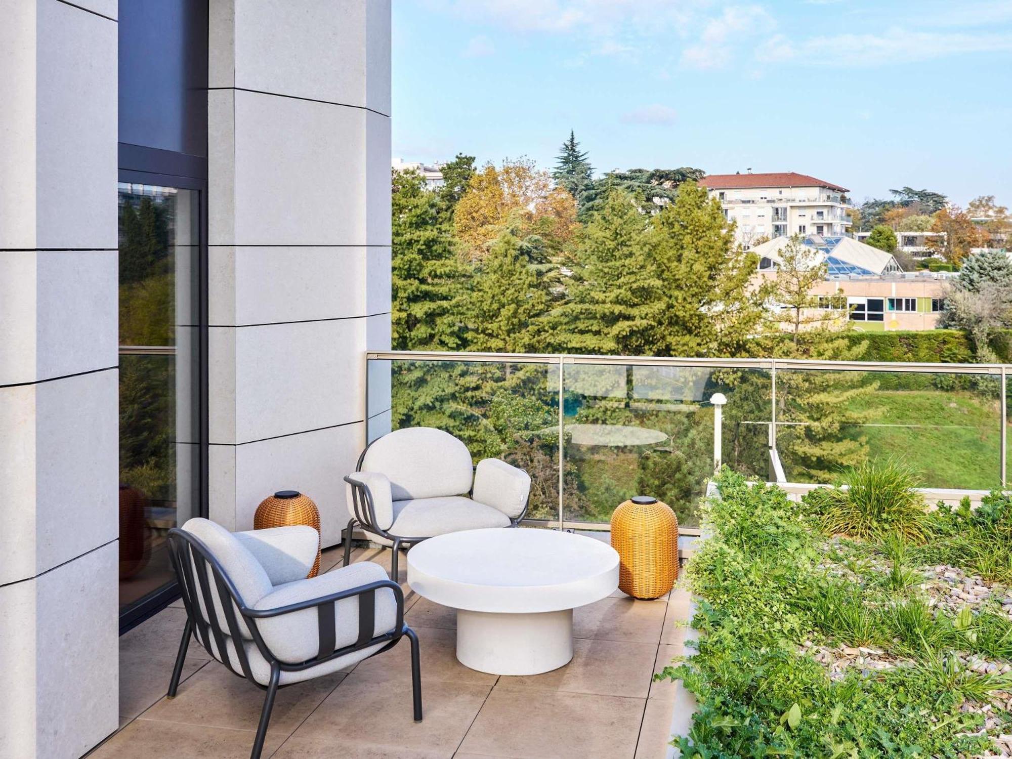 TRIBE Comfort Suite