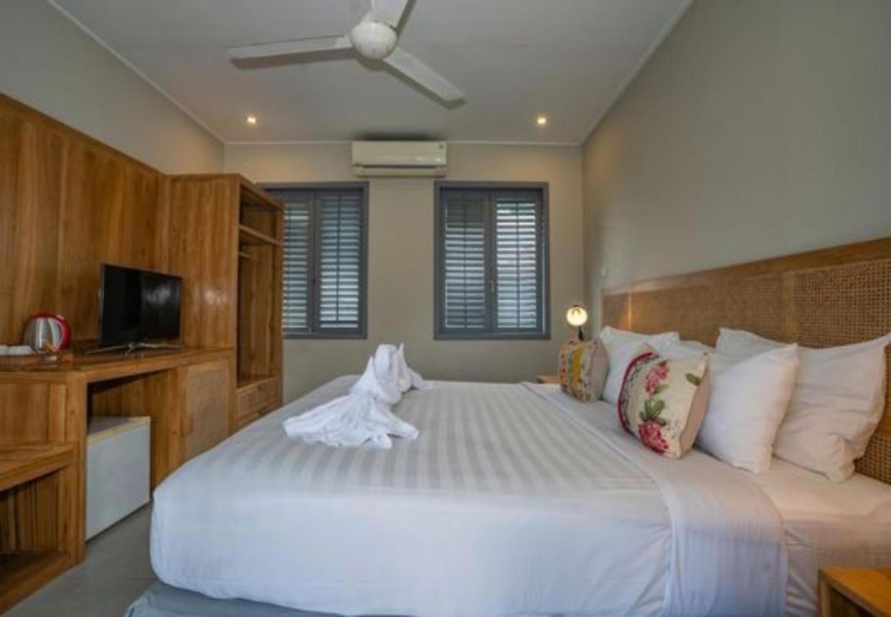 Double Room Pool View