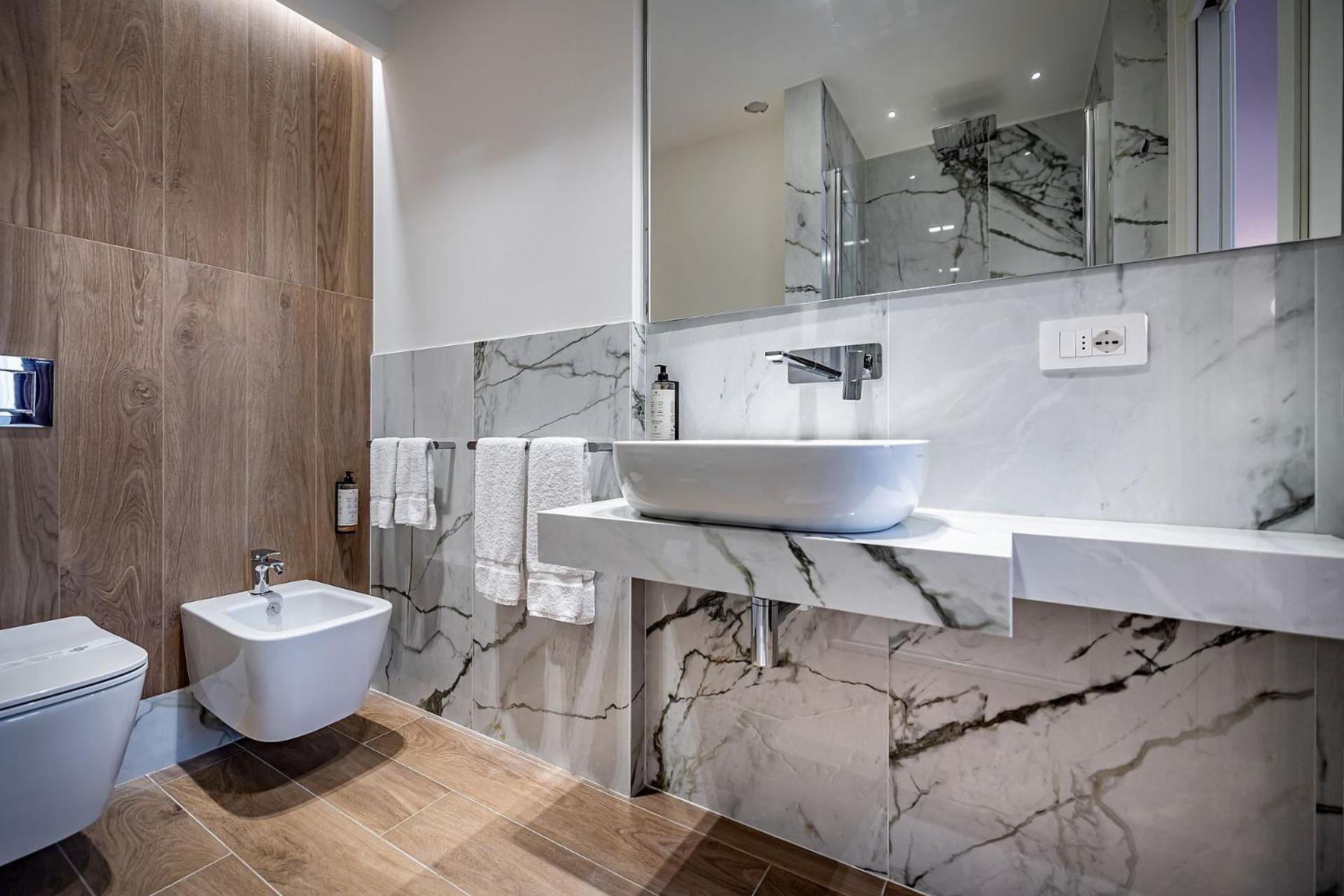 Small Double Room - Separate Building