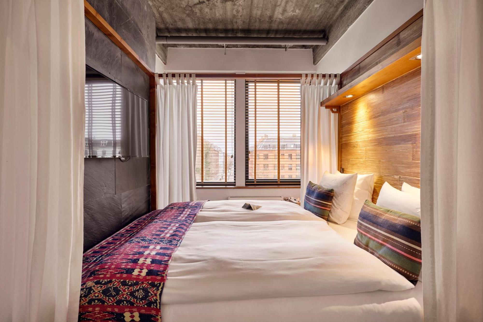 Deluxe Single Room