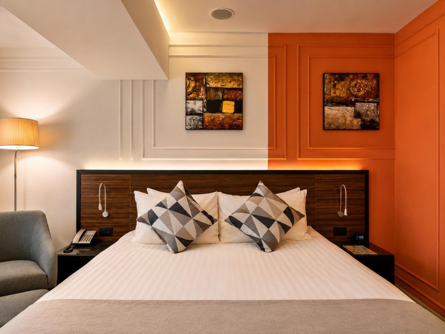 Executive Queen Room