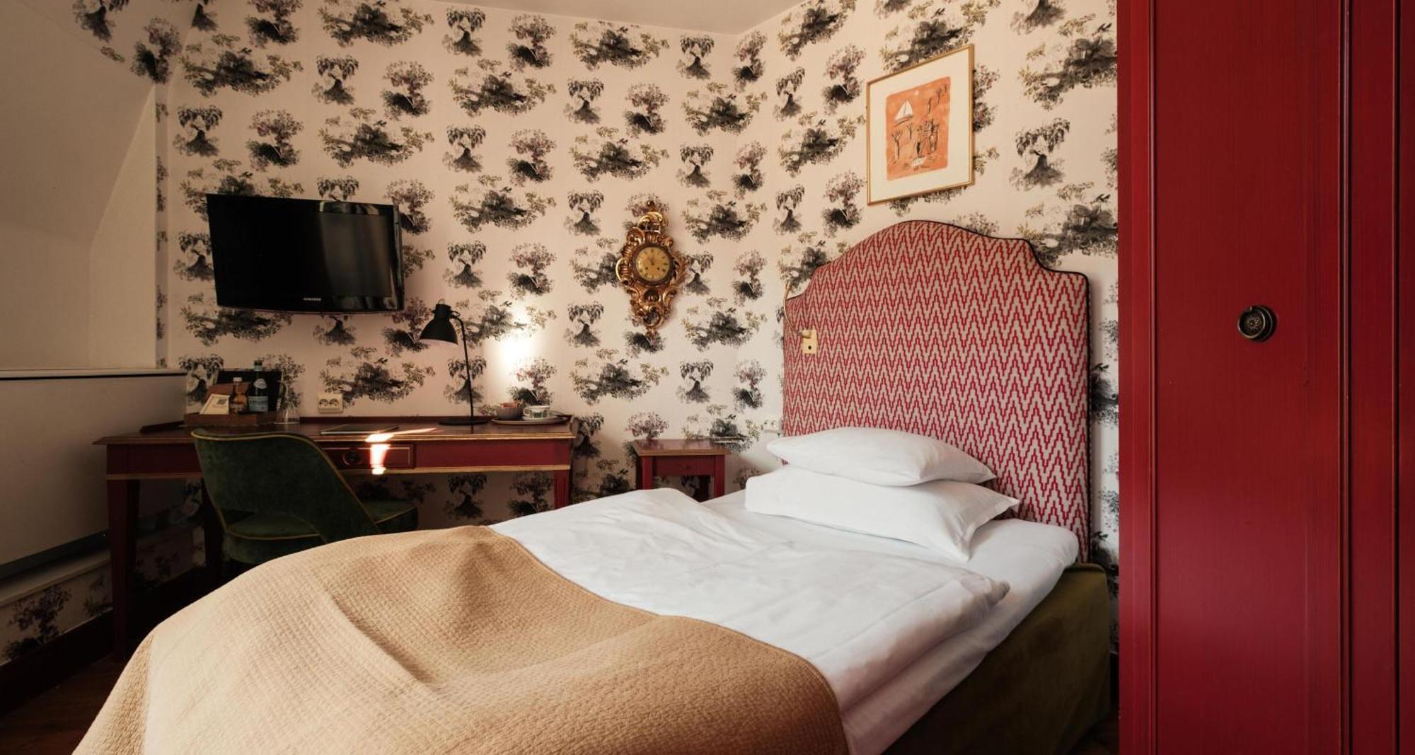 Economy Single Room