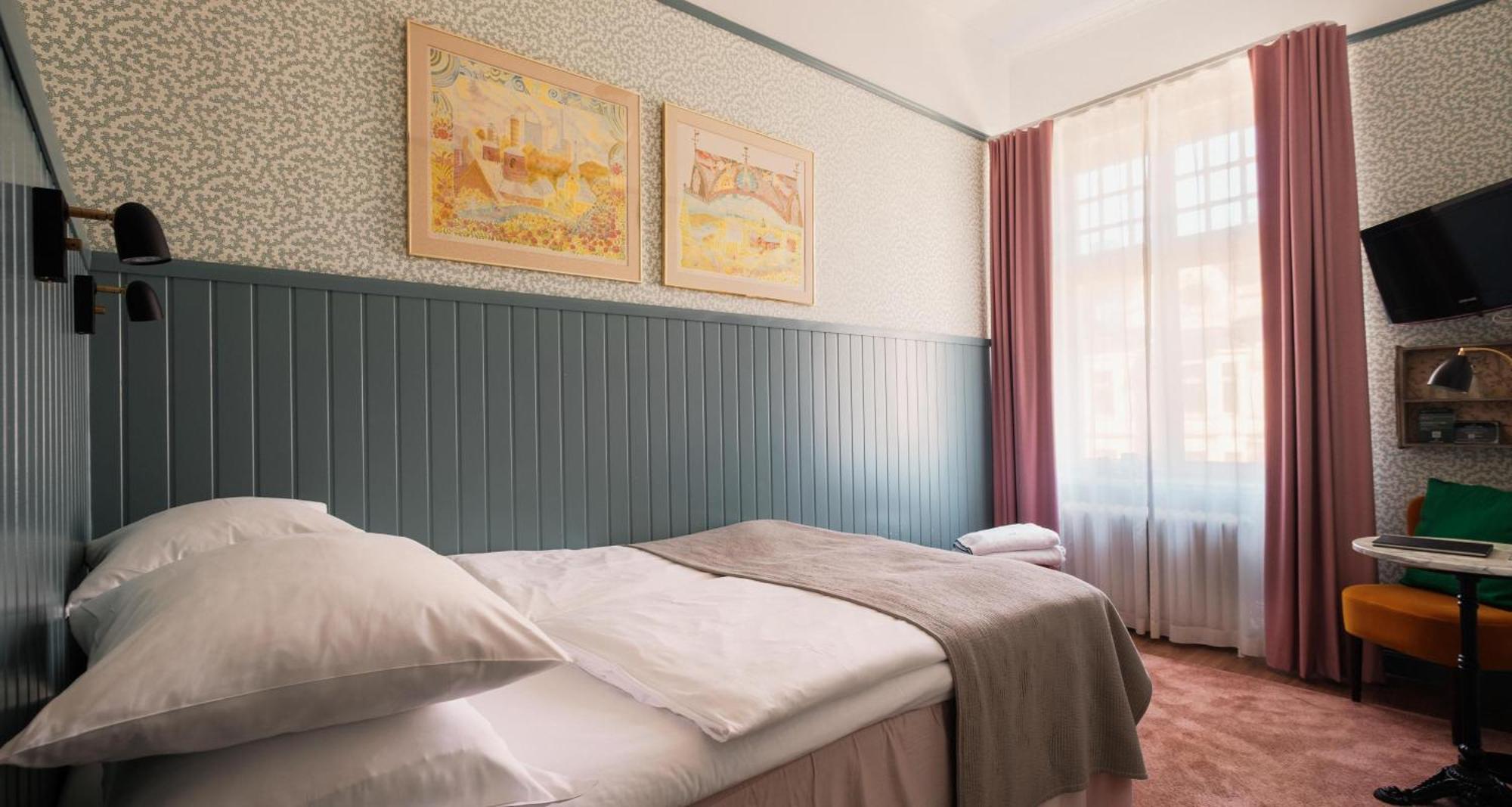 Economy Single Room