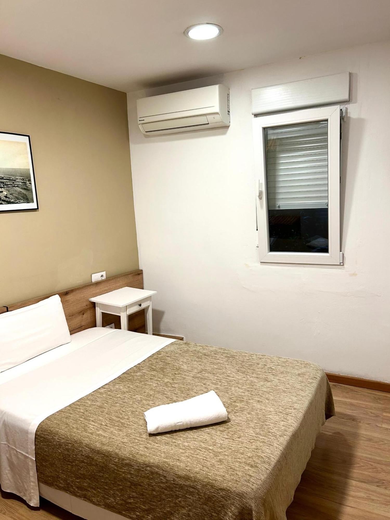 Camera Singola con Bagno in Comune