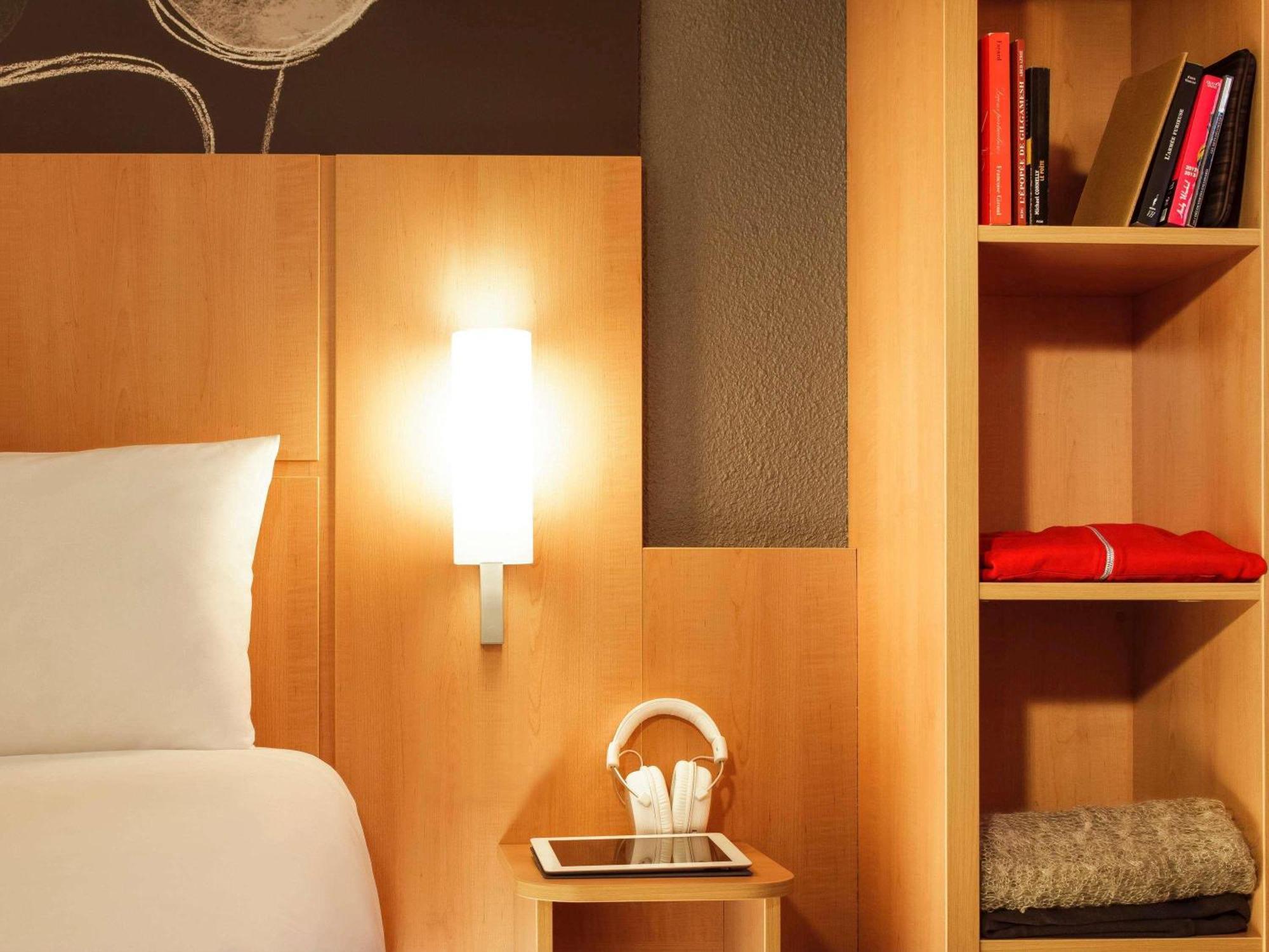 Standard Room 2 Single Beds