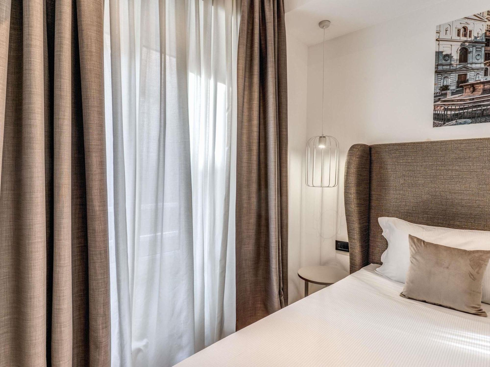 Standard Room One Double Bed or Two Single Bed Internal view