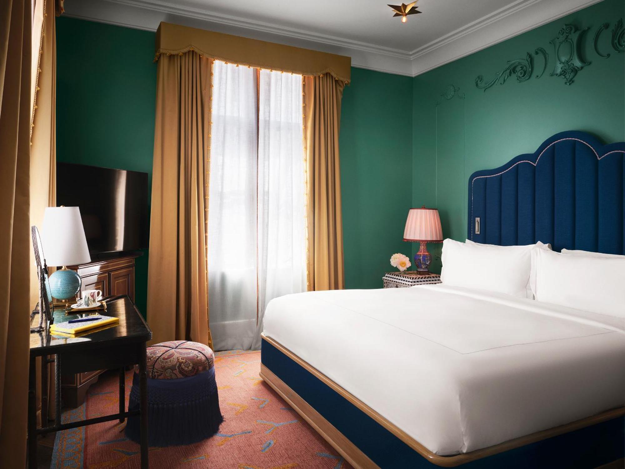 Fifth Avenue Suite