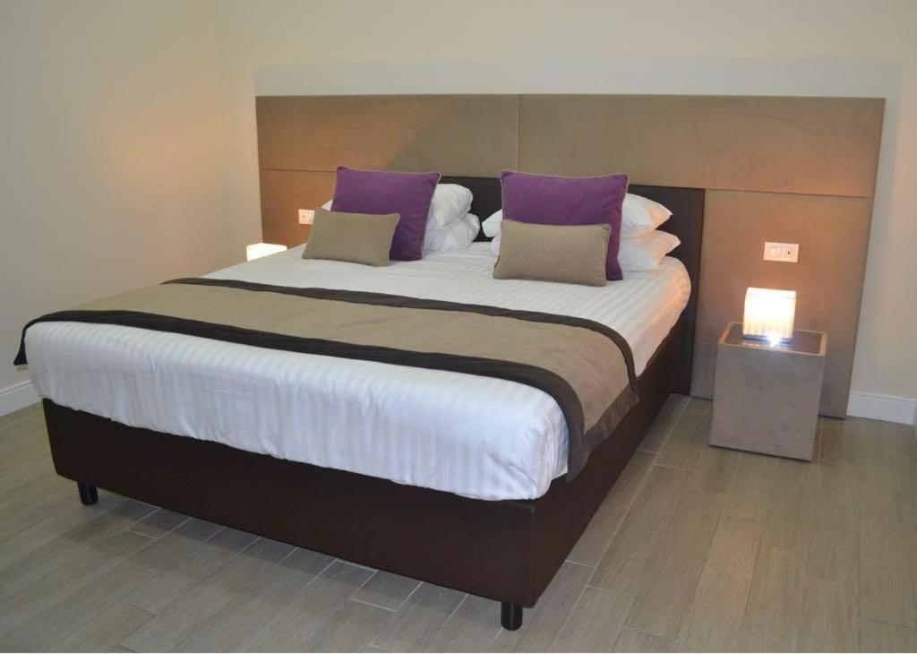 Two Connecting Double Rooms 2