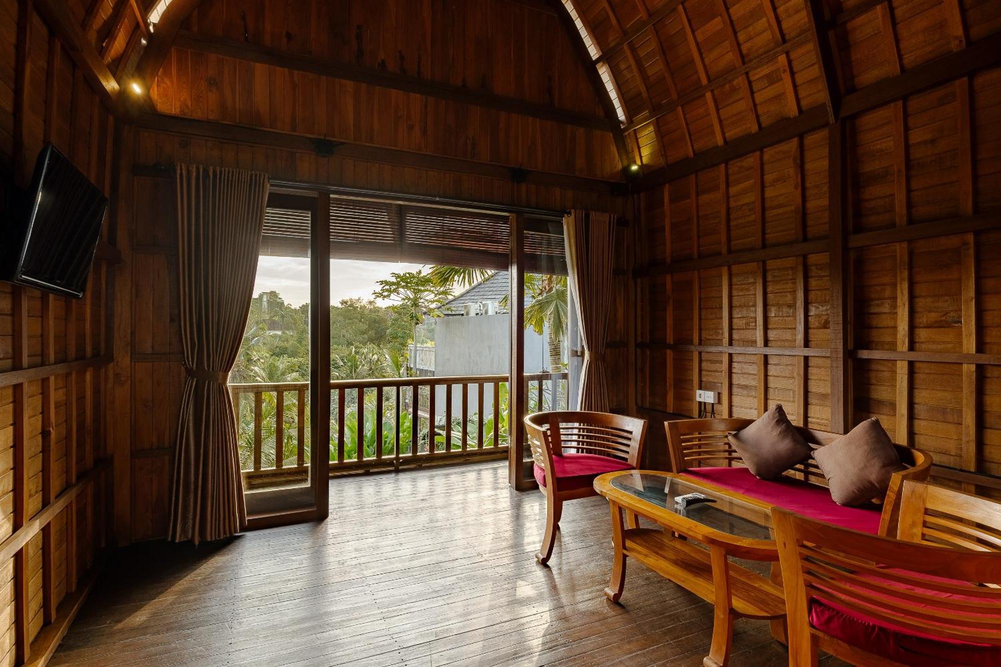 One Bedroom Wooden Pool Villa Valley View