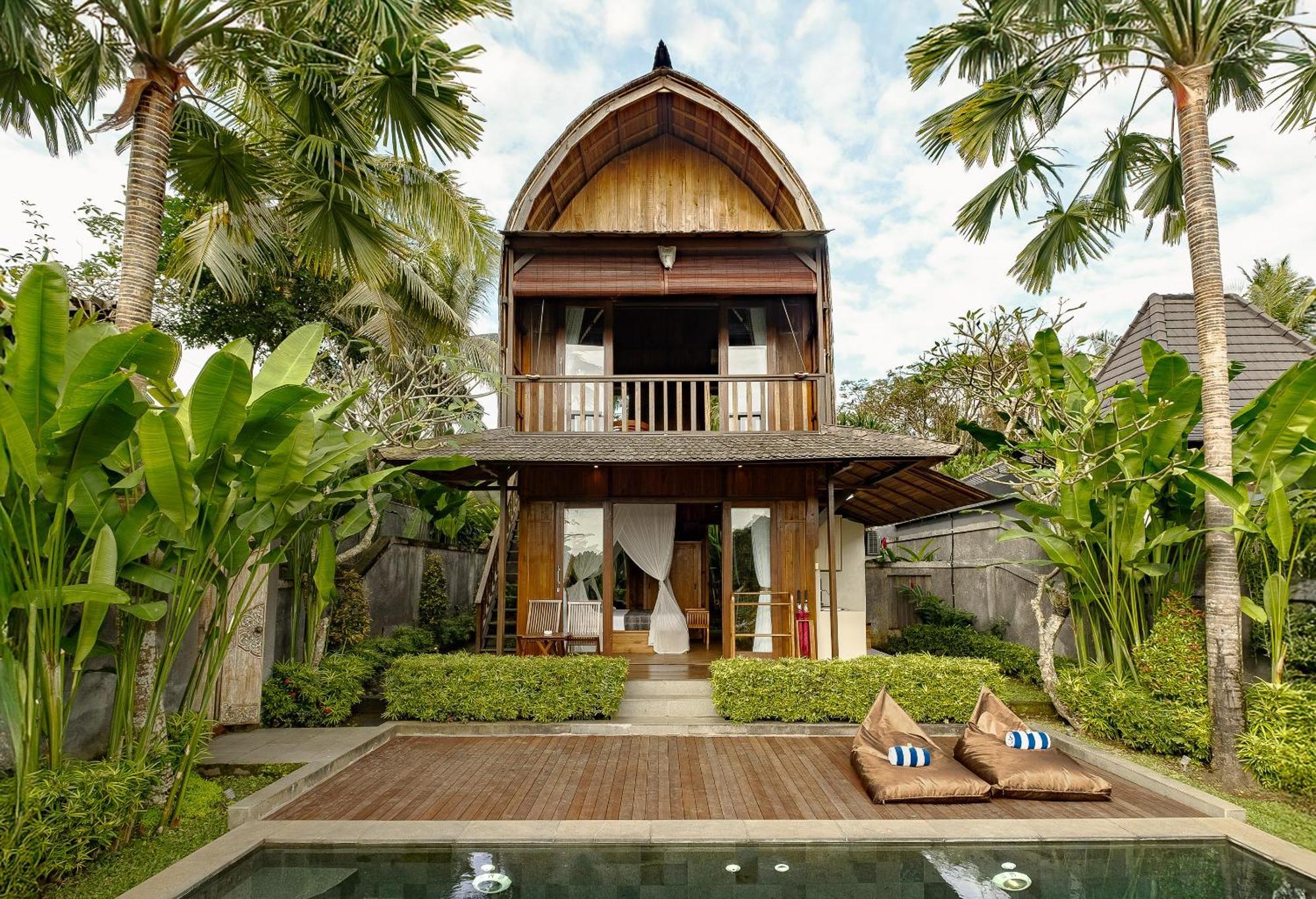 One Bedroom Wooden Pool Villa Valley View