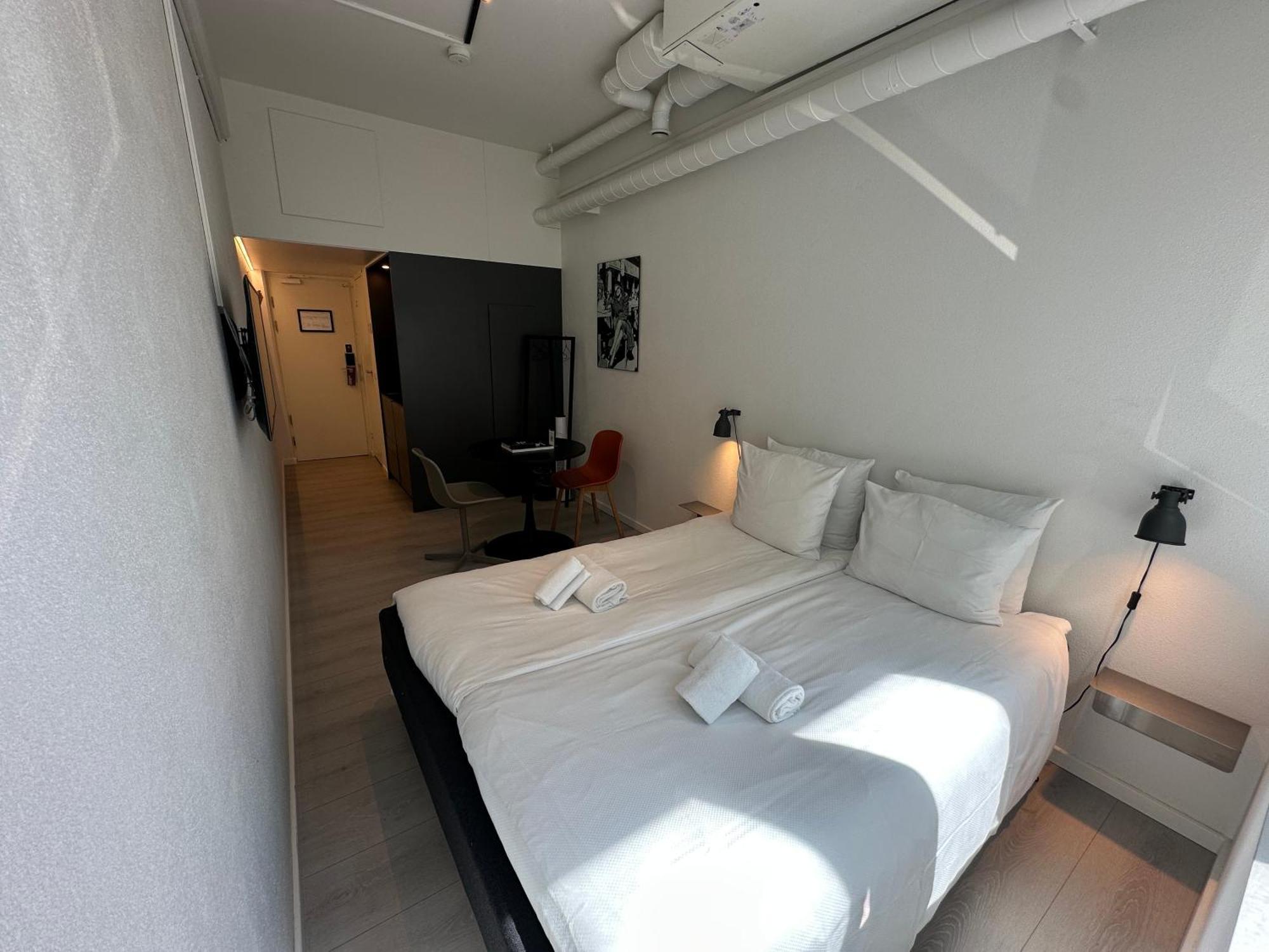 Small Double Room Kitchenette